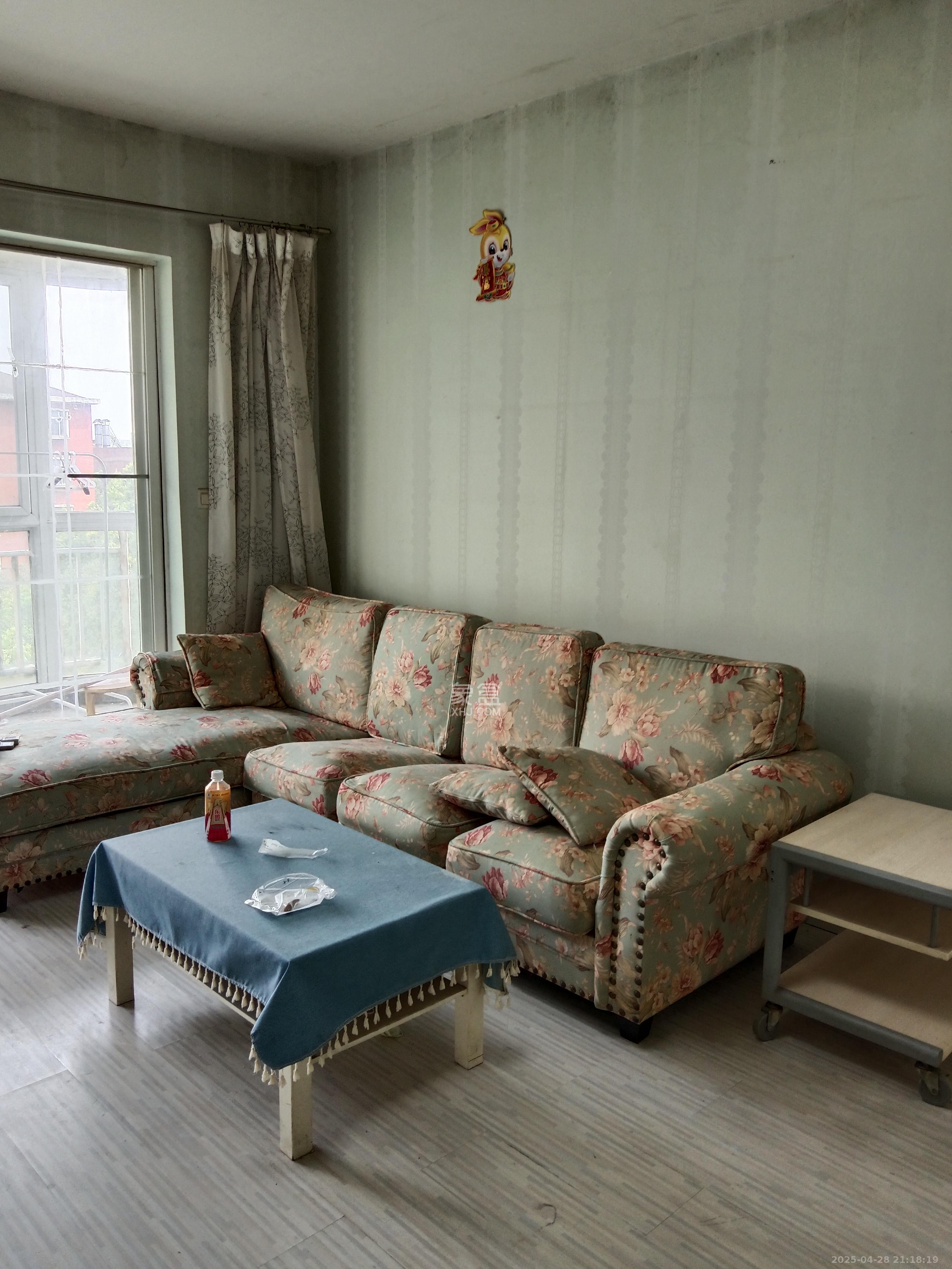 一心花苑  2室1厅1卫   2500.00元/月室内图1