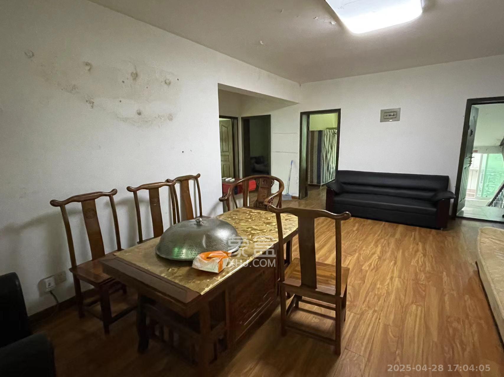 马王堆商贸城 3室2厅1卫 2300.0元/月 马王堆商贸城 3室2厅1卫 2300.0元/月室内图