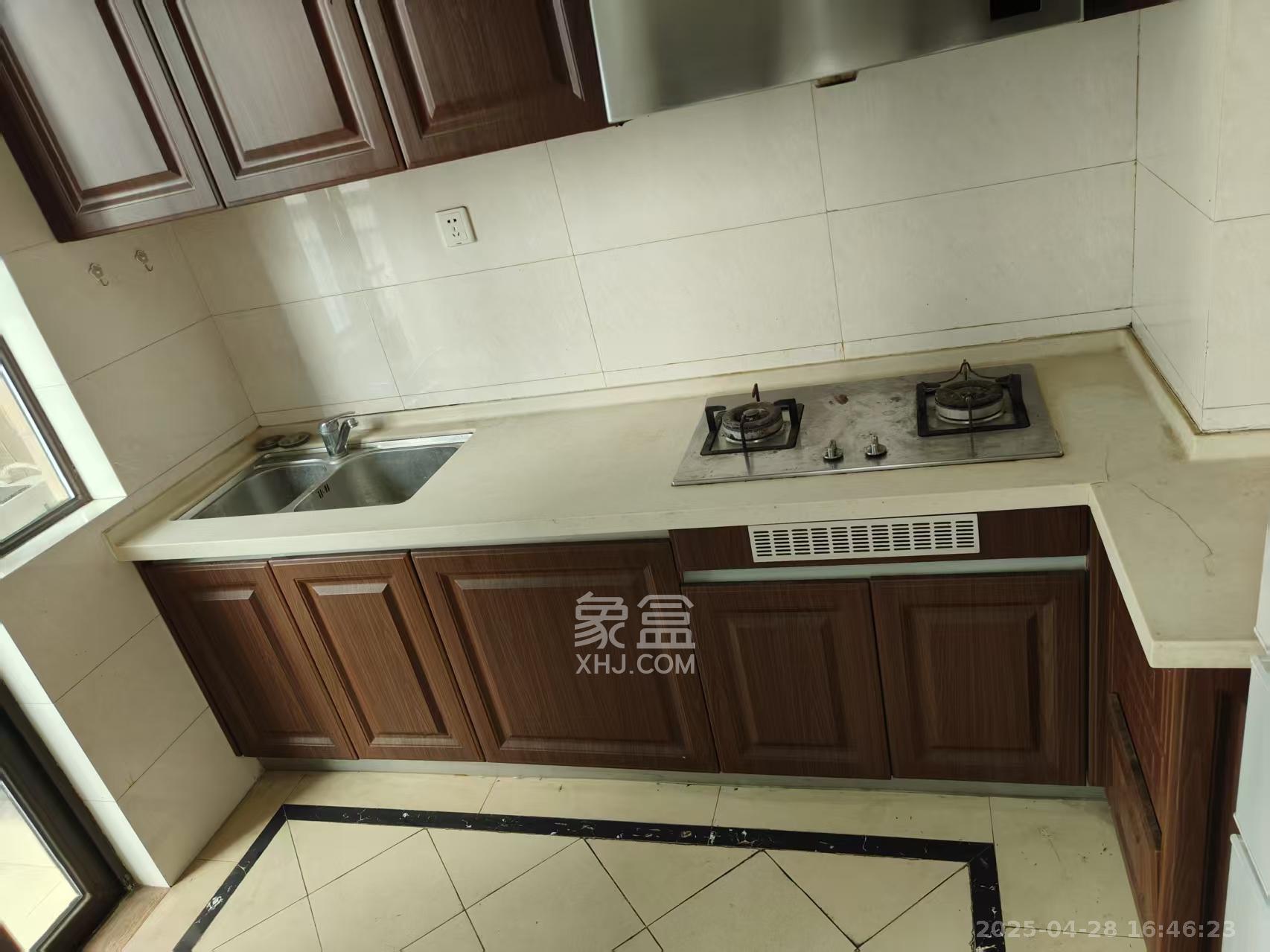 中海国际一期 4室2厅2卫 2100.0元/月 中海国际一期 4室2厅2卫 2100.0元/月室内图