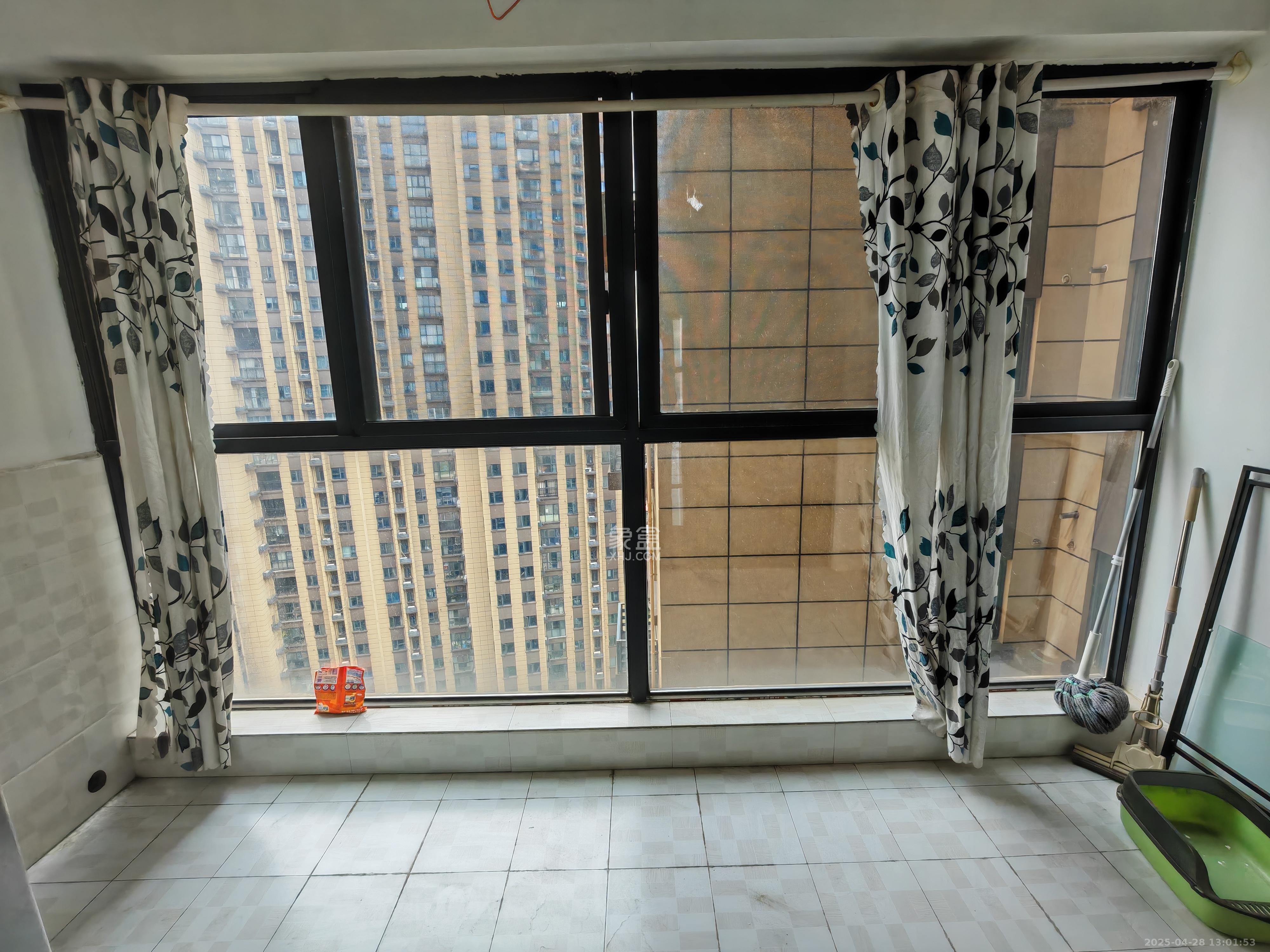 荣盛花语书苑  3室2厅2卫    3000.0元/月 荣盛花语书苑  3室2厅2卫    3000.0元/月