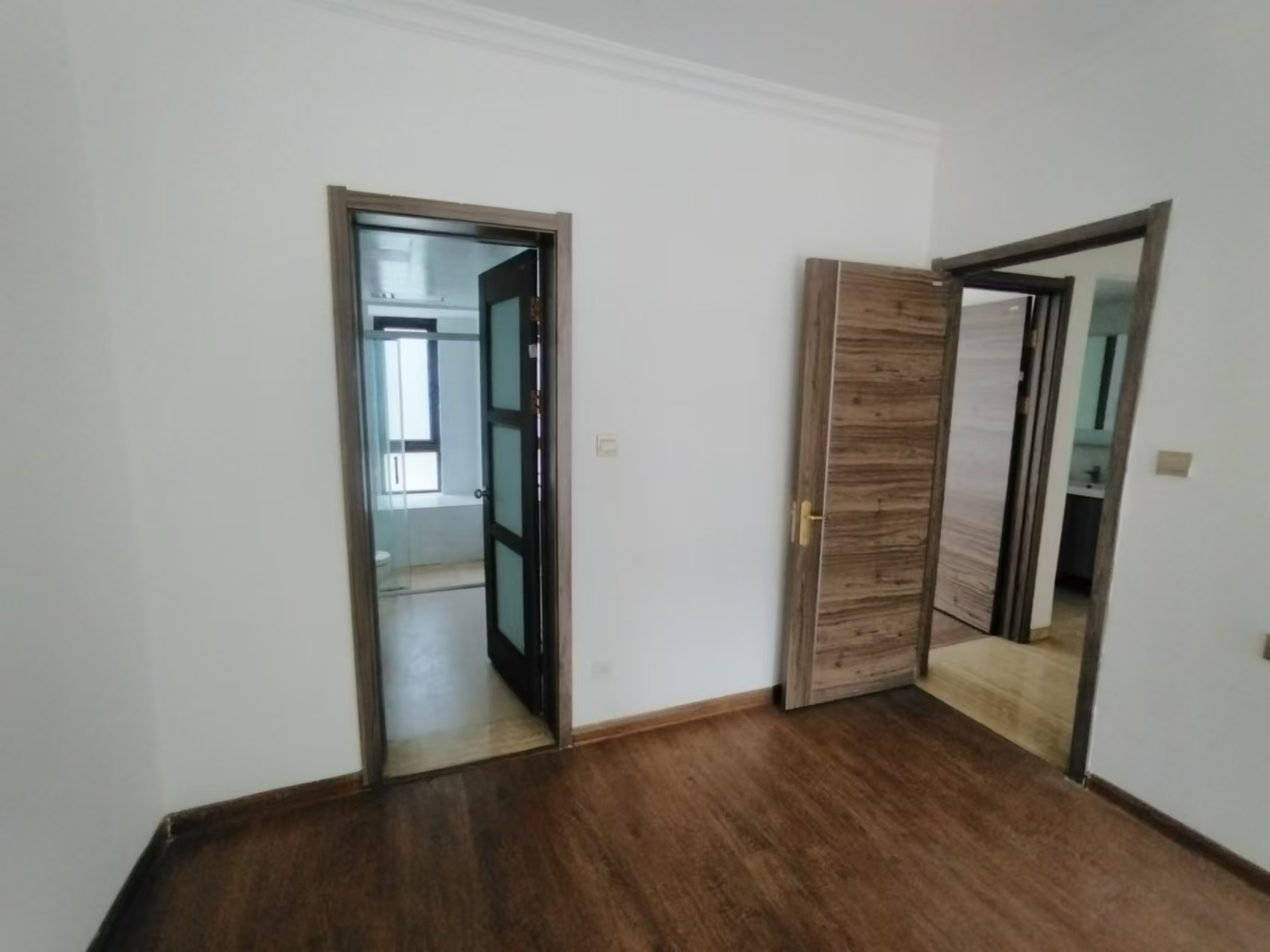 东城首府 3室2厅1卫 1980.0元/月 东城首府 3室2厅1卫 1980.0元/月室内图