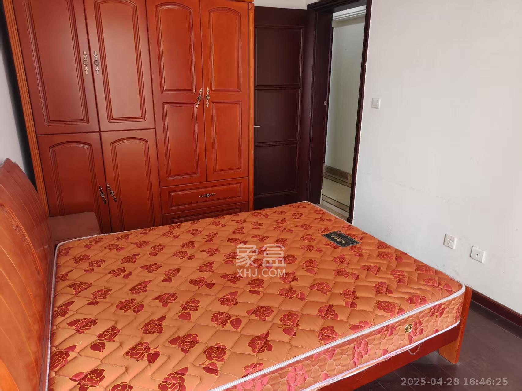 中海国际一期 4室2厅2卫 2100.0元/月 中海国际一期 4室2厅2卫 2100.0元/月室内图