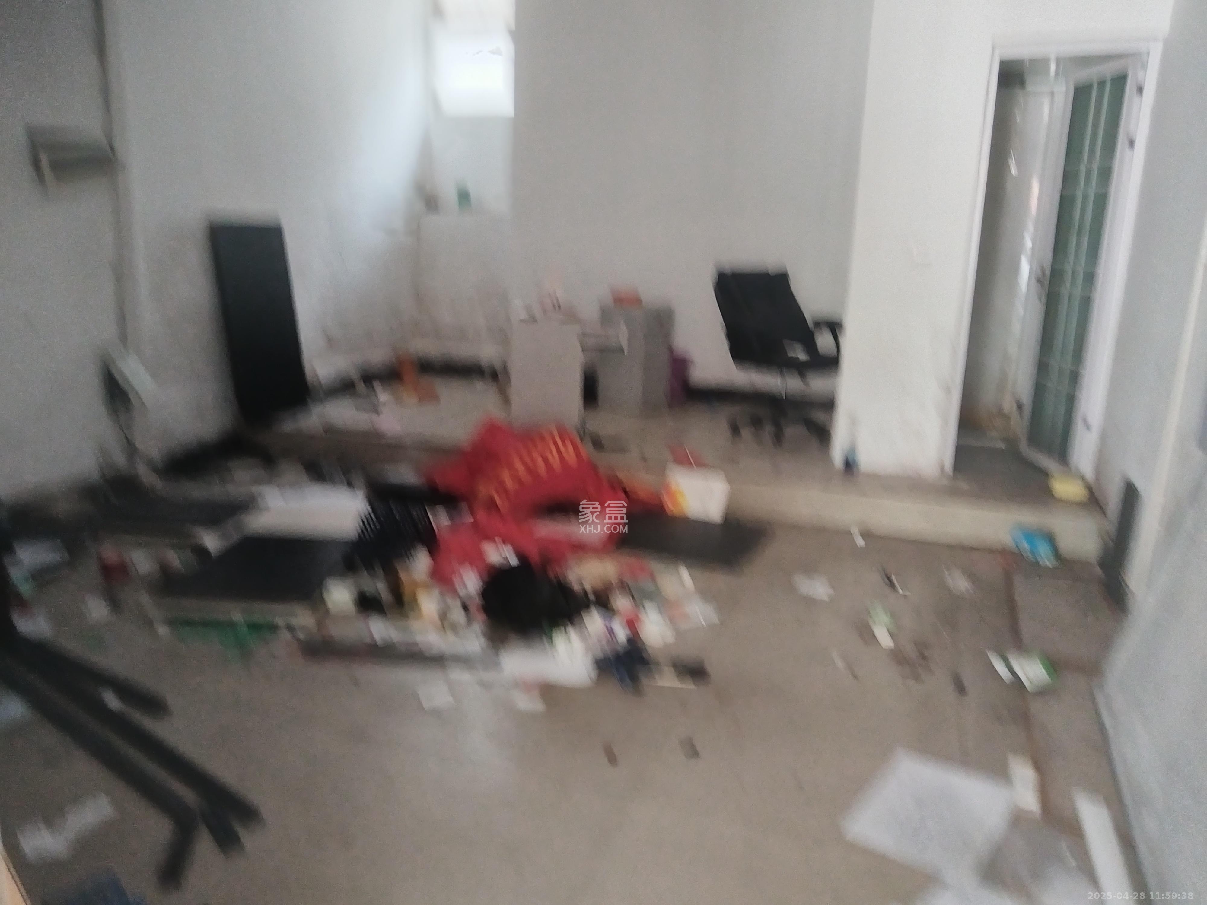 君临青园花都   66.0㎡      8000.0元/月室内图