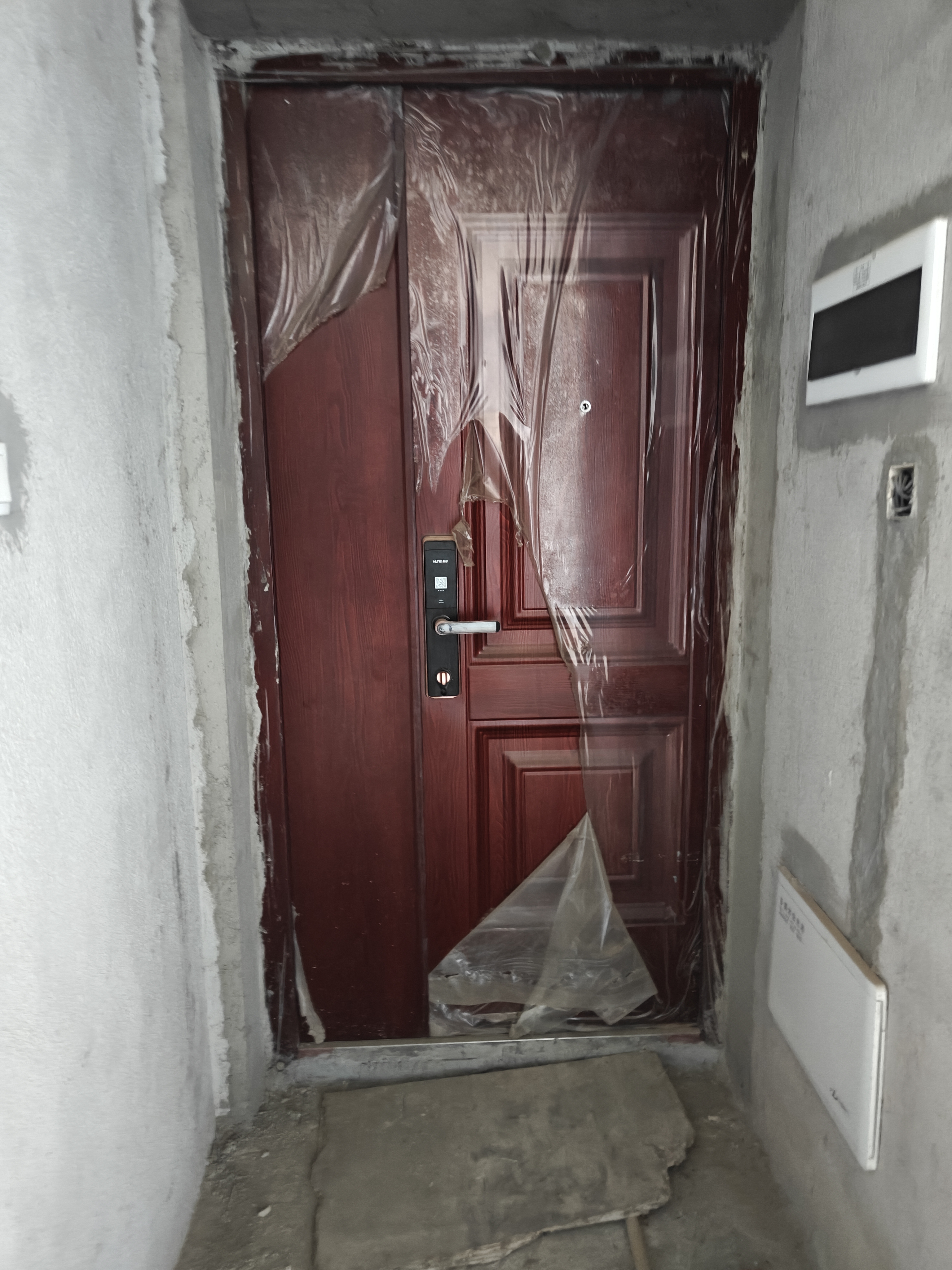 宁邦中心(二期公园里)  4室2厅2卫   105.00万 宁邦中心(二期公园里)  4室2厅2卫   105.00万客厅