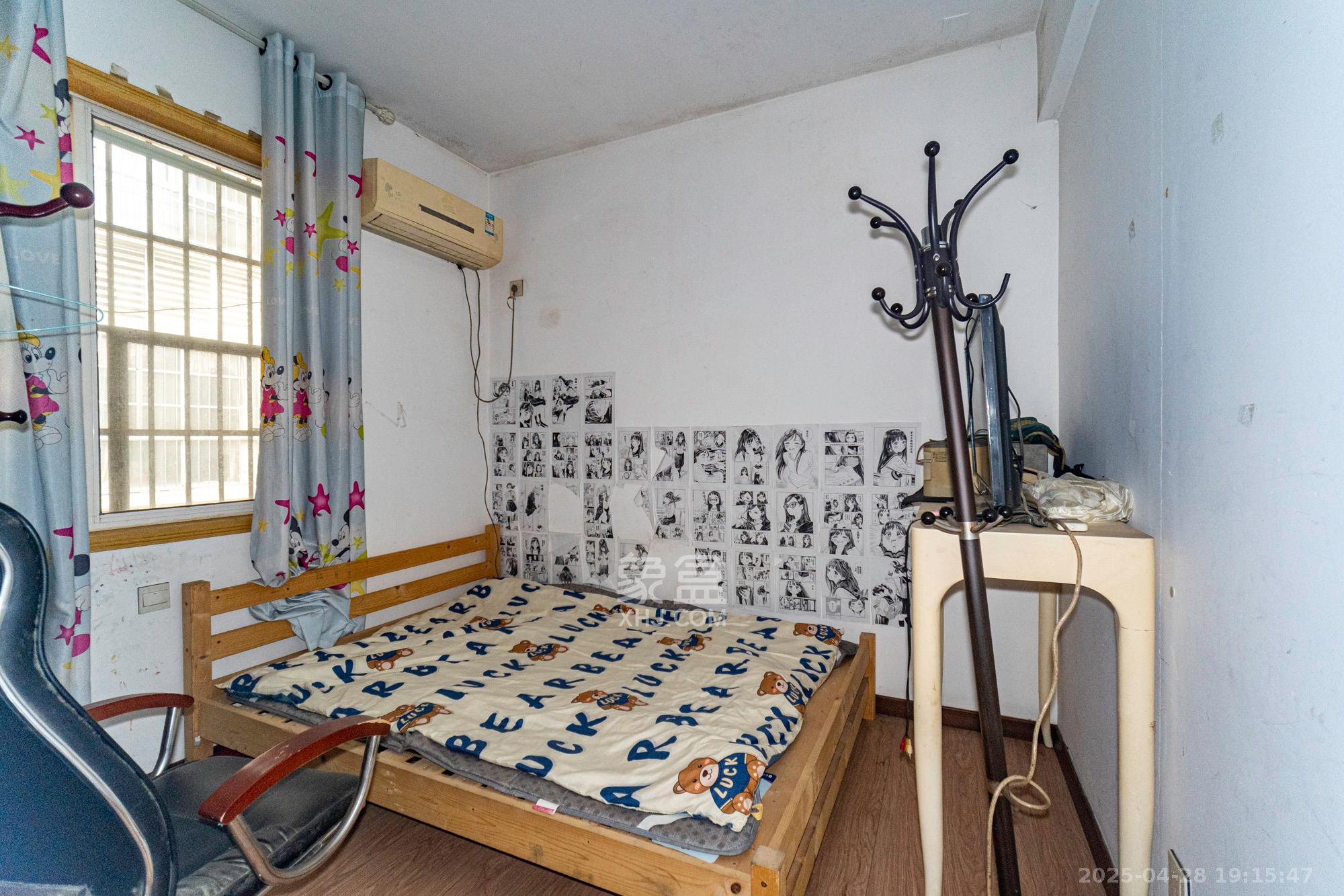 紫晶城  3室2厅1卫    48.0万 紫晶城  3室2厅1卫    48.0万卧室