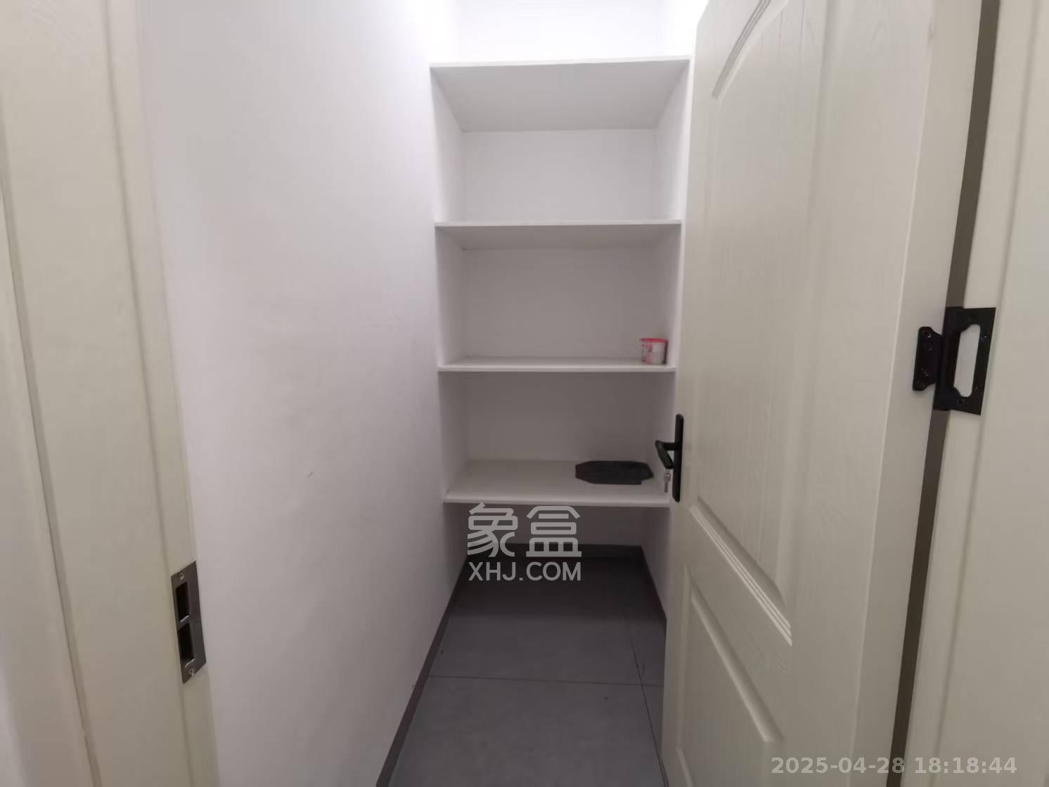 利璞大廈  2室2廳1衛(wèi)   2300.00元/月室內(nèi)圖