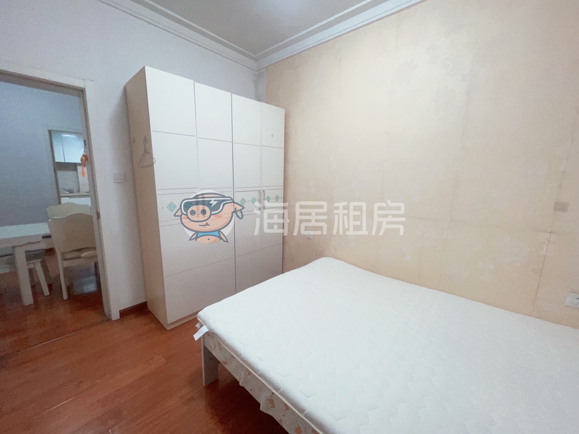 平安光谷春天  3室2厅1卫   2600.00元/月室内图