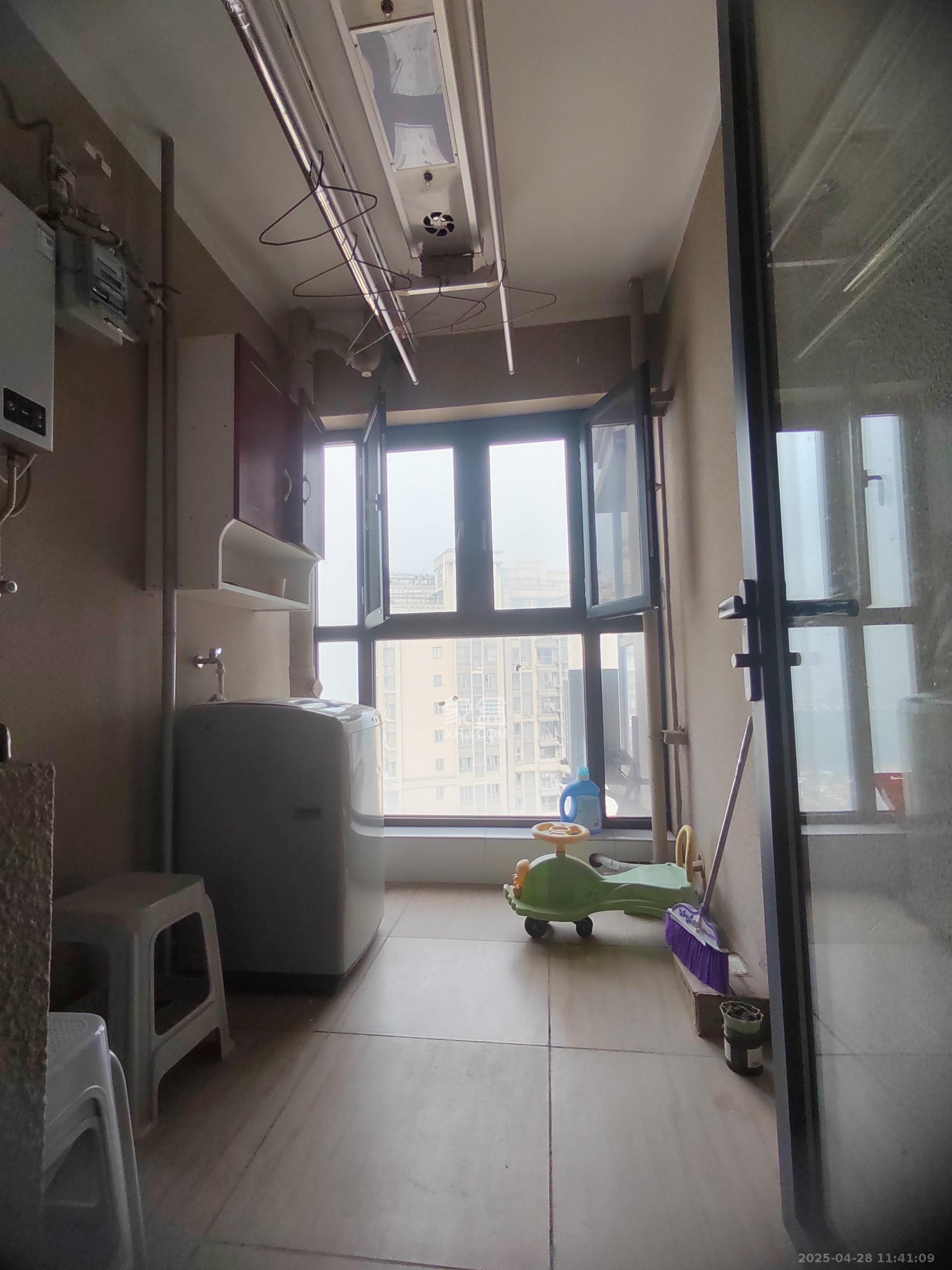 碧桂园威尼斯城  2室2厅1卫    2600.0元/月 碧桂园威尼斯城  2室2厅1卫    2600.0元/月室内图