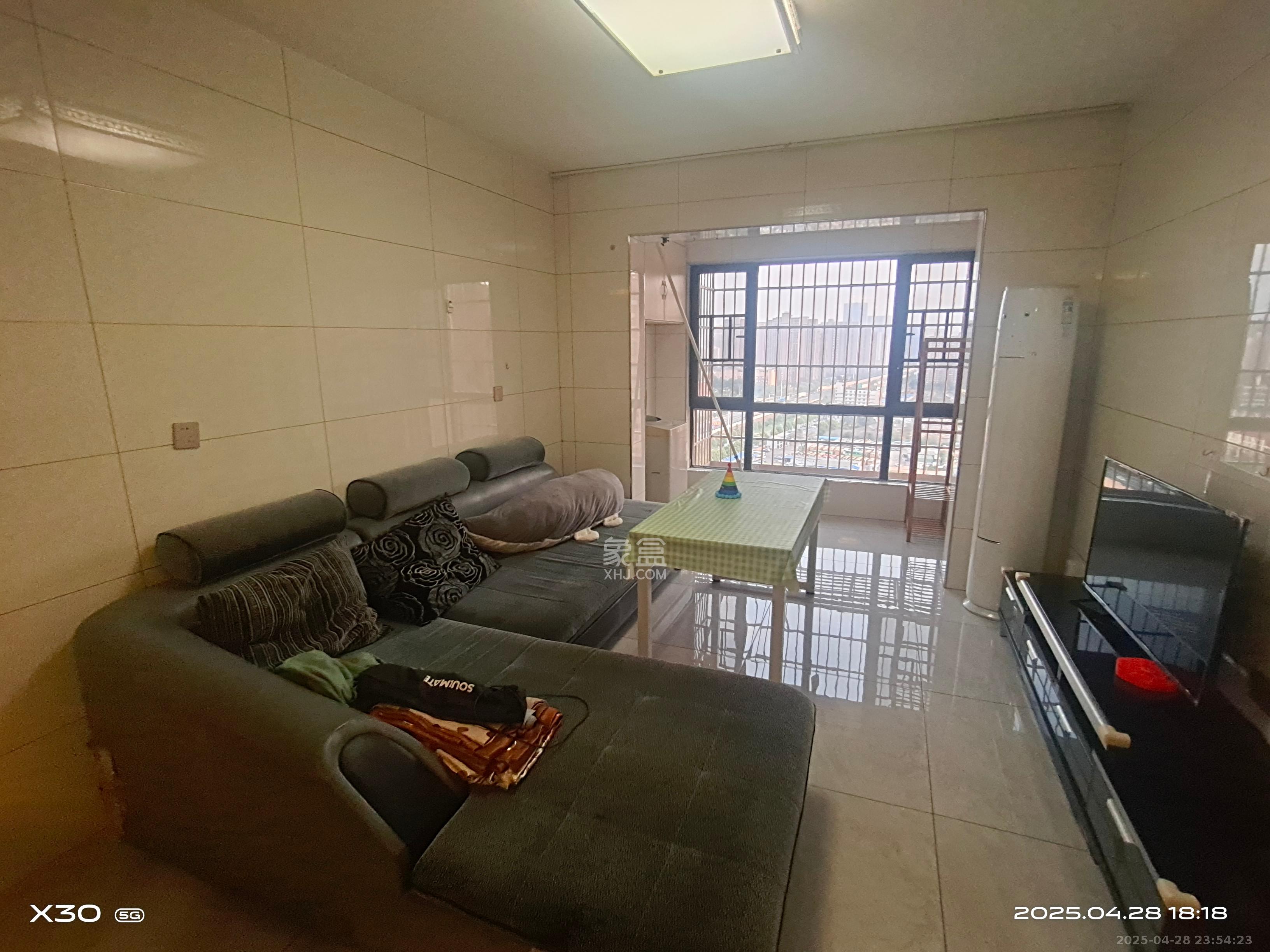 洋湖时代  1室1厅1卫    1500.0元/月 洋湖时代  1室1厅1卫    1500.0元/月室内图1