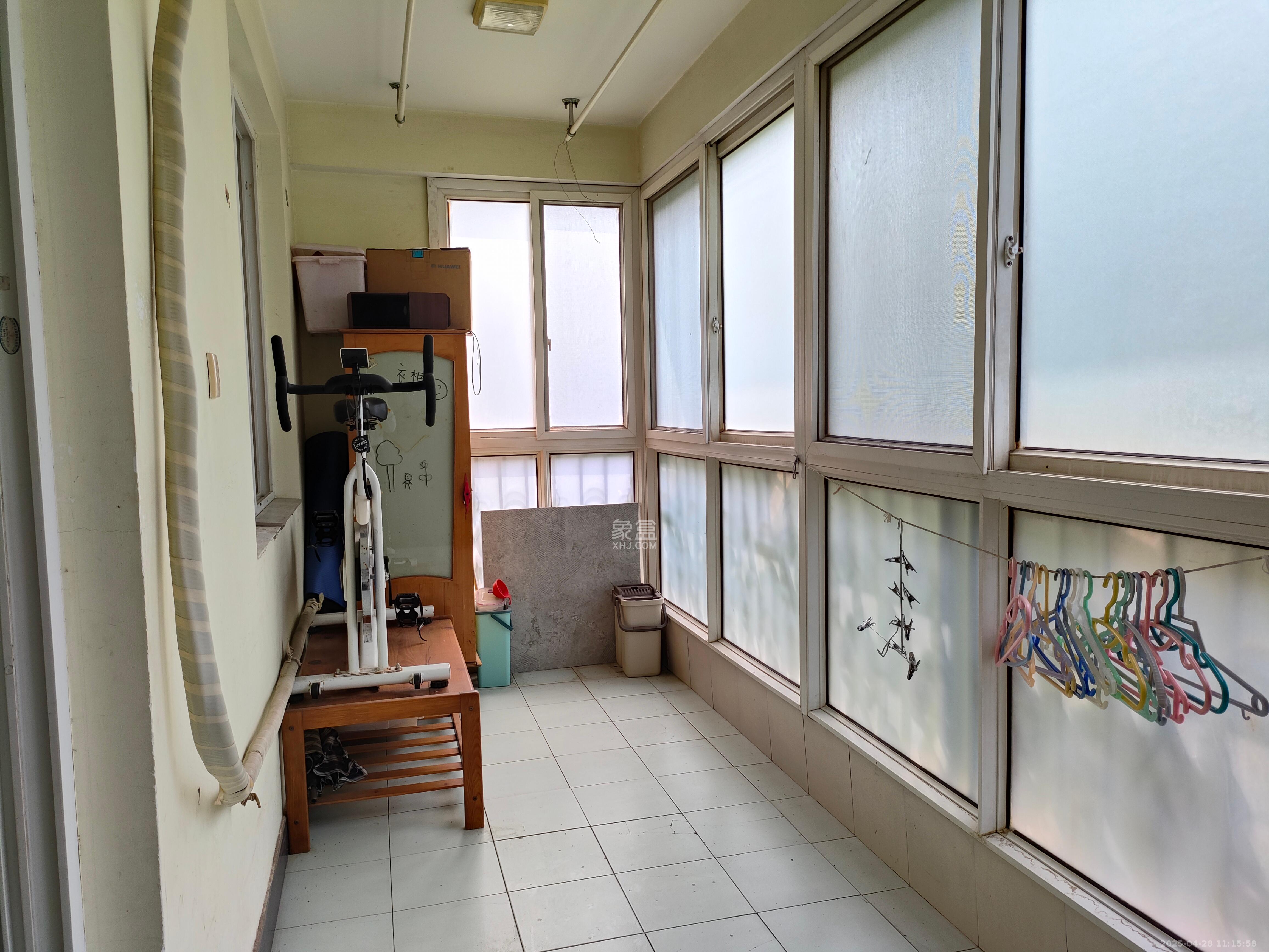 融城花苑  3室2厅2卫   1600.00元/月室内图