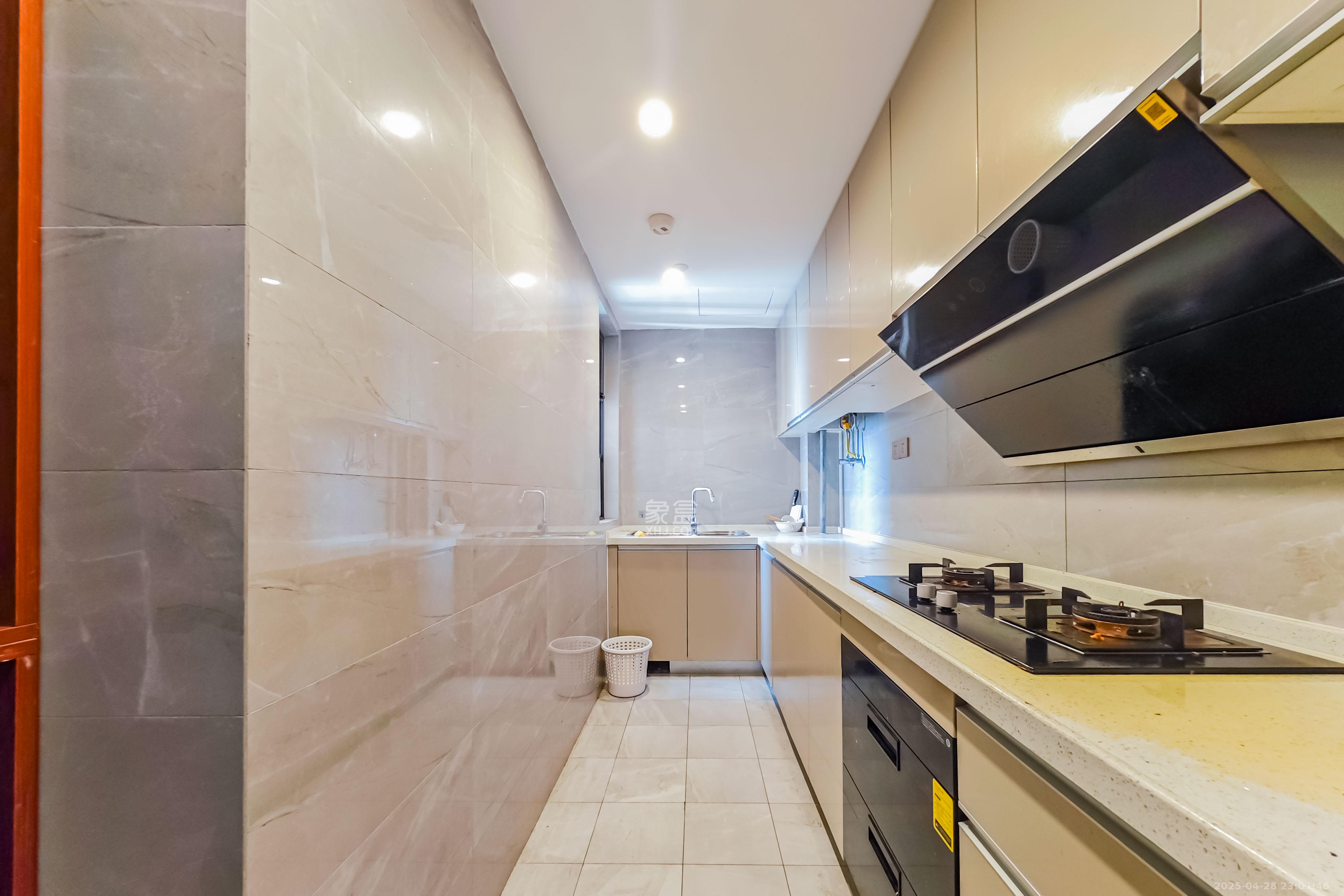 绿地长沙城际空间站(绿地新里佳苑)  3室2厅2卫    112.0万 绿地长沙城际空间站(绿地新里佳苑)  3室2厅2卫    112.0万厨房