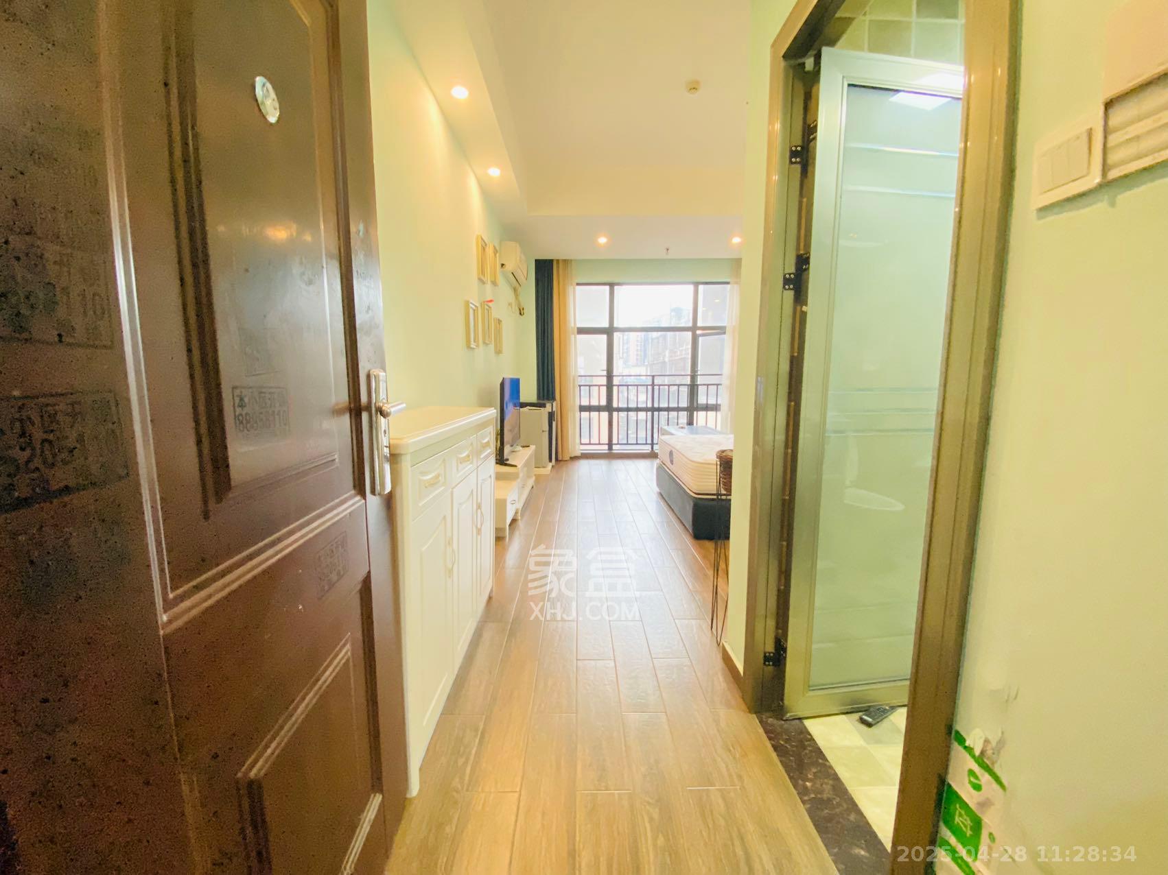 云集国际 1室1厅1卫 1300.0元/月 云集国际 1室1厅1卫 1300.0元/月室内图