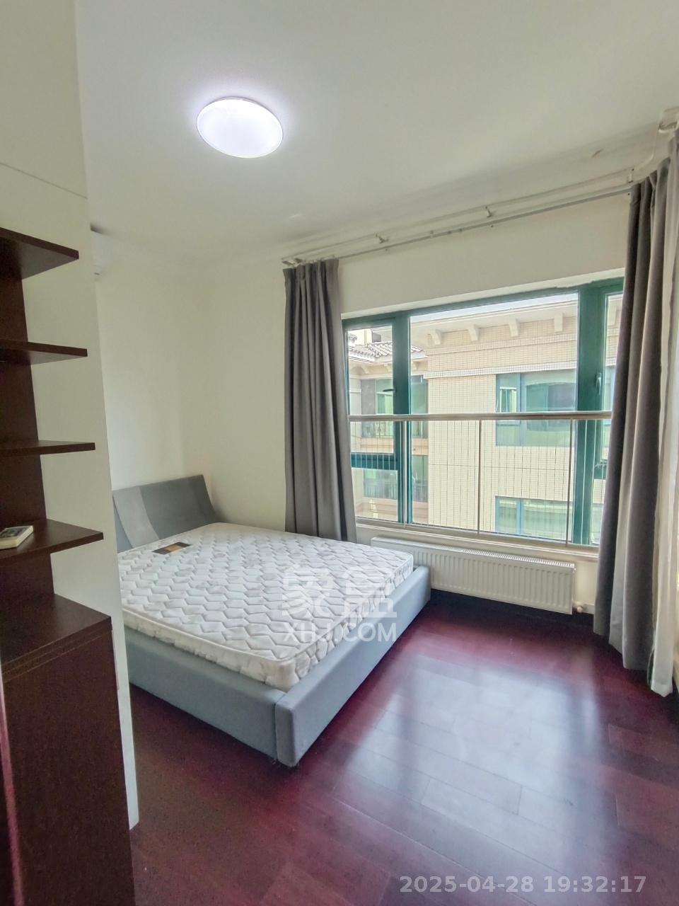 恒大城  4室2厅2卫    2600.0元/月 恒大城  4室2厅2卫    2600.0元/月室内图