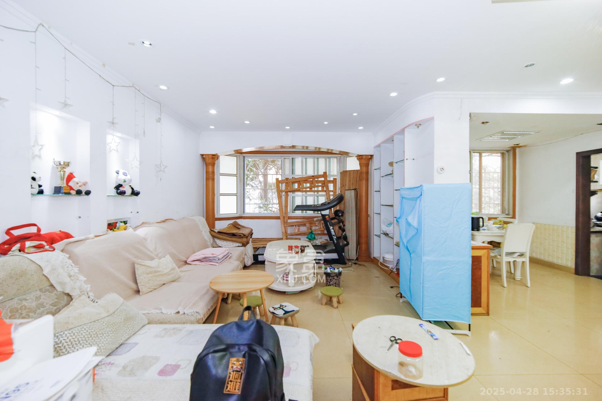 路桥宿舍  4室2厅1卫   99.00万