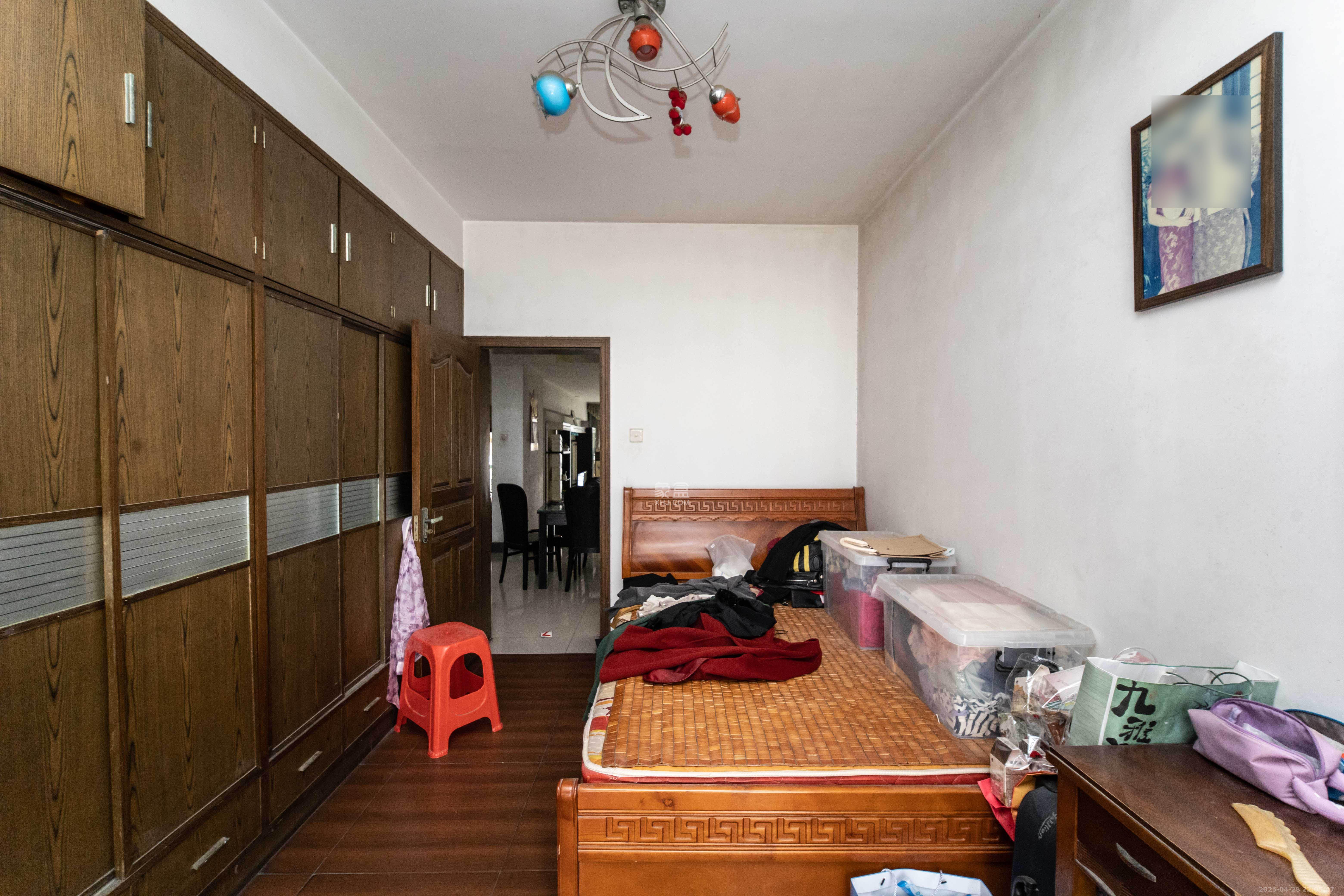 恒业雅苑  4室2厅1卫    105.0万 恒业雅苑  4室2厅1卫    105.0万卧室