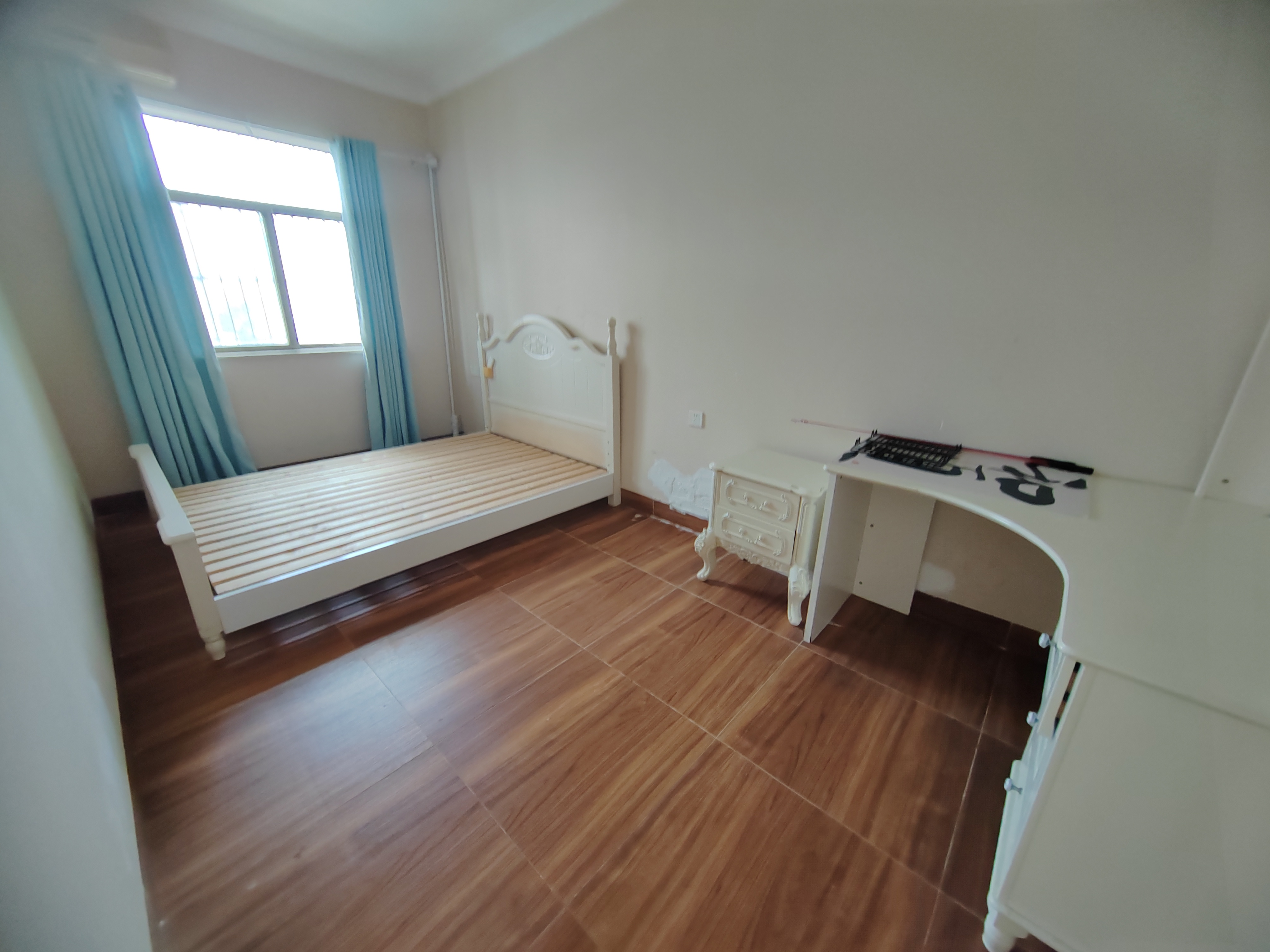 农垦一供大院  4室2厅3卫    5500.0元/月 农垦一供大院  4室2厅3卫    5500.0元/月室内图