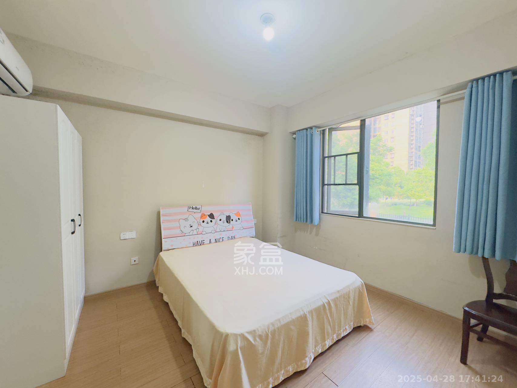 麓谷小镇  3室2厅1卫   2300.00元/月室内图