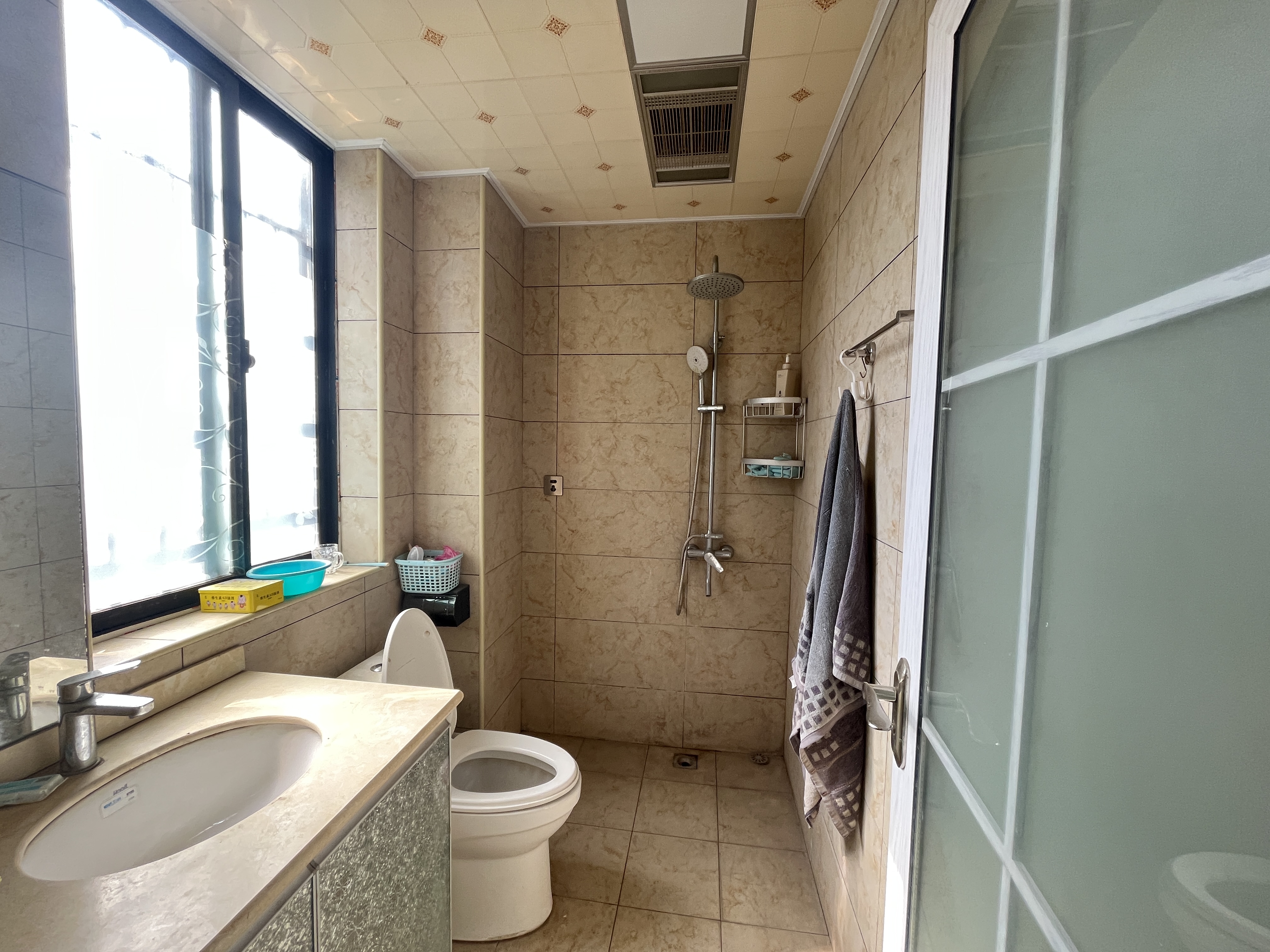 华剑首郡+五江珑悦 1室0厅0卫 69.8万 华剑首郡+五江珑悦 1室0厅0卫 69.8万客厅