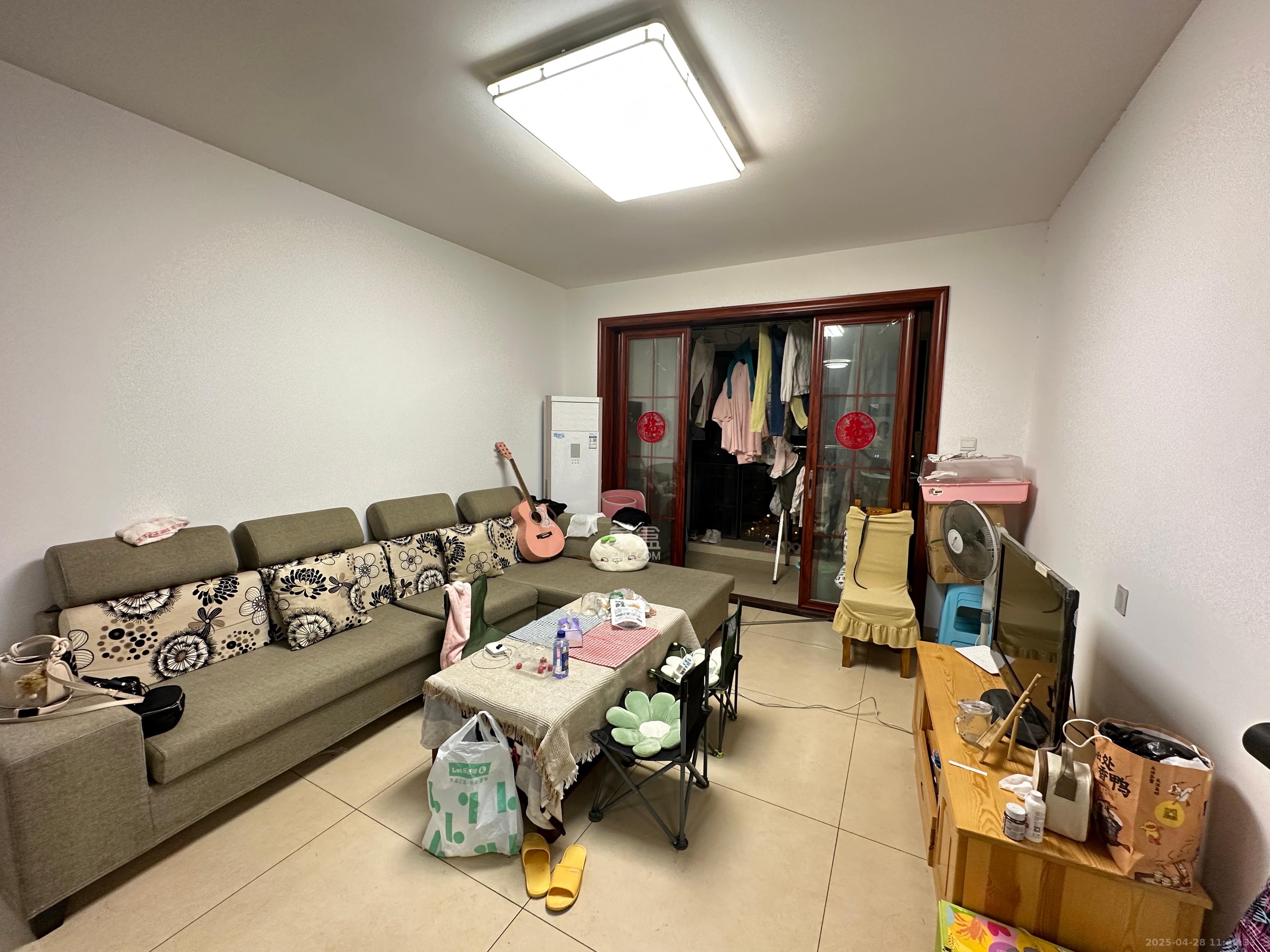 保利麓谷林语F区  3室2厅1卫   2700.00元/月室内图