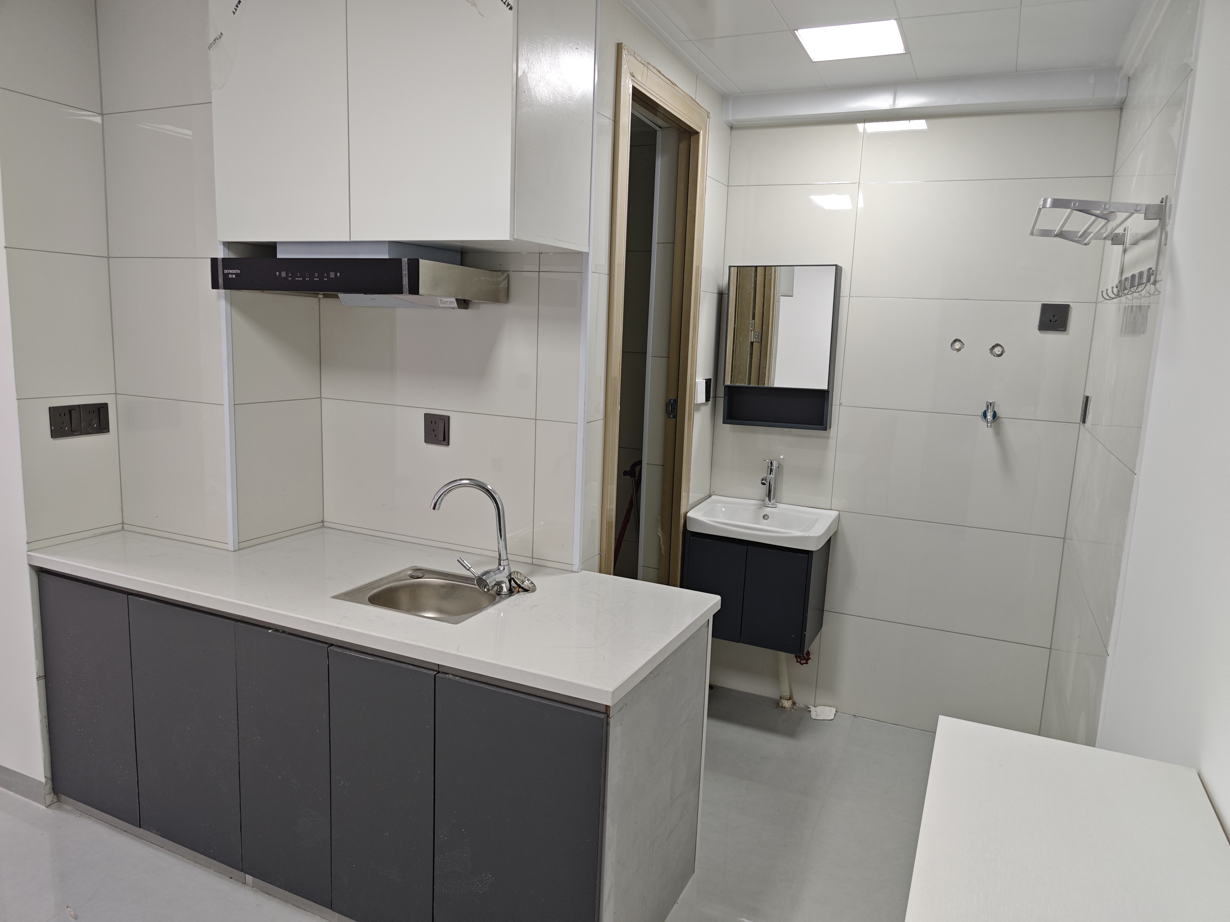 佳源罗马都市 2室1厅1卫 1200.0元/月 佳源罗马都市 2室1厅1卫 1200.0元/月室内图