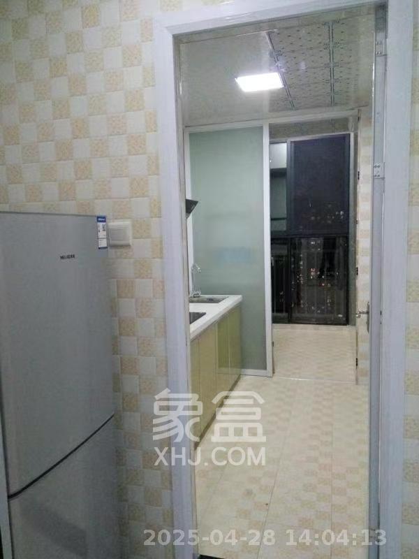 东岸城邦  1室1厅1卫   1500.00元/月室内图