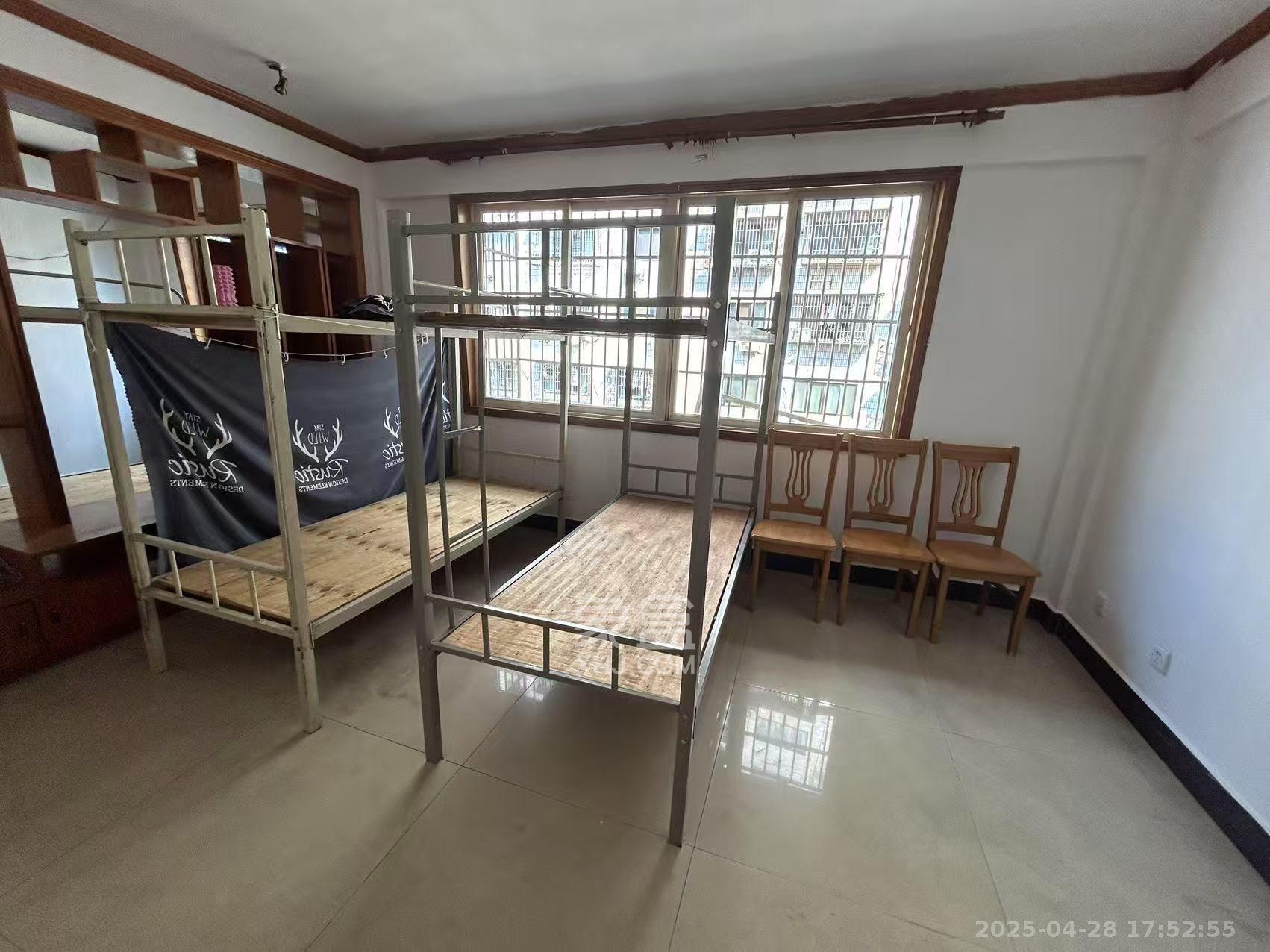 新世界商贸城 2室1厅1卫 2500.0元/月 新世界商贸城 2室1厅1卫 2500.0元/月室内图