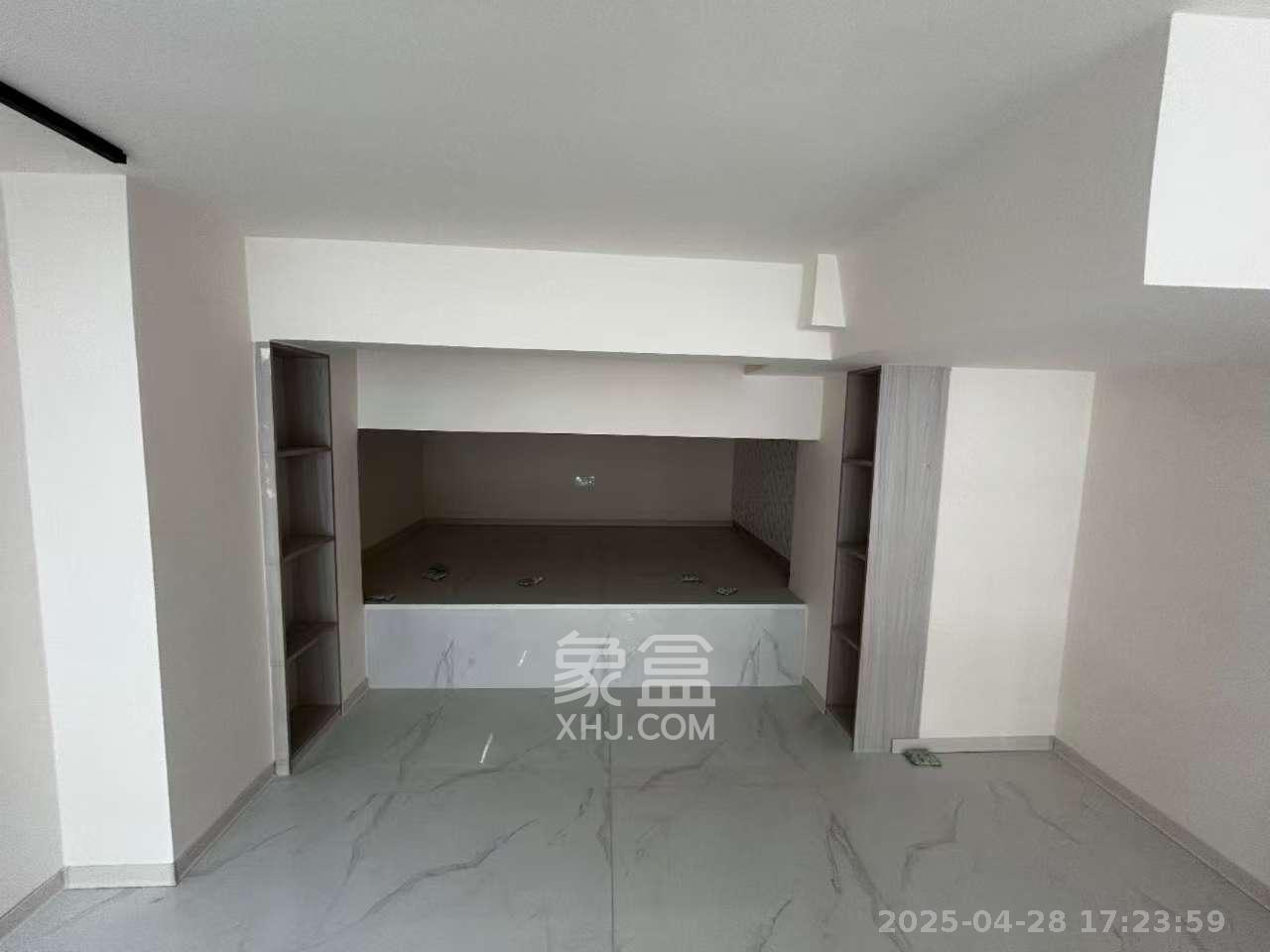 卡地亚公寓  1室1厅1卫   2000.00元/月室内图