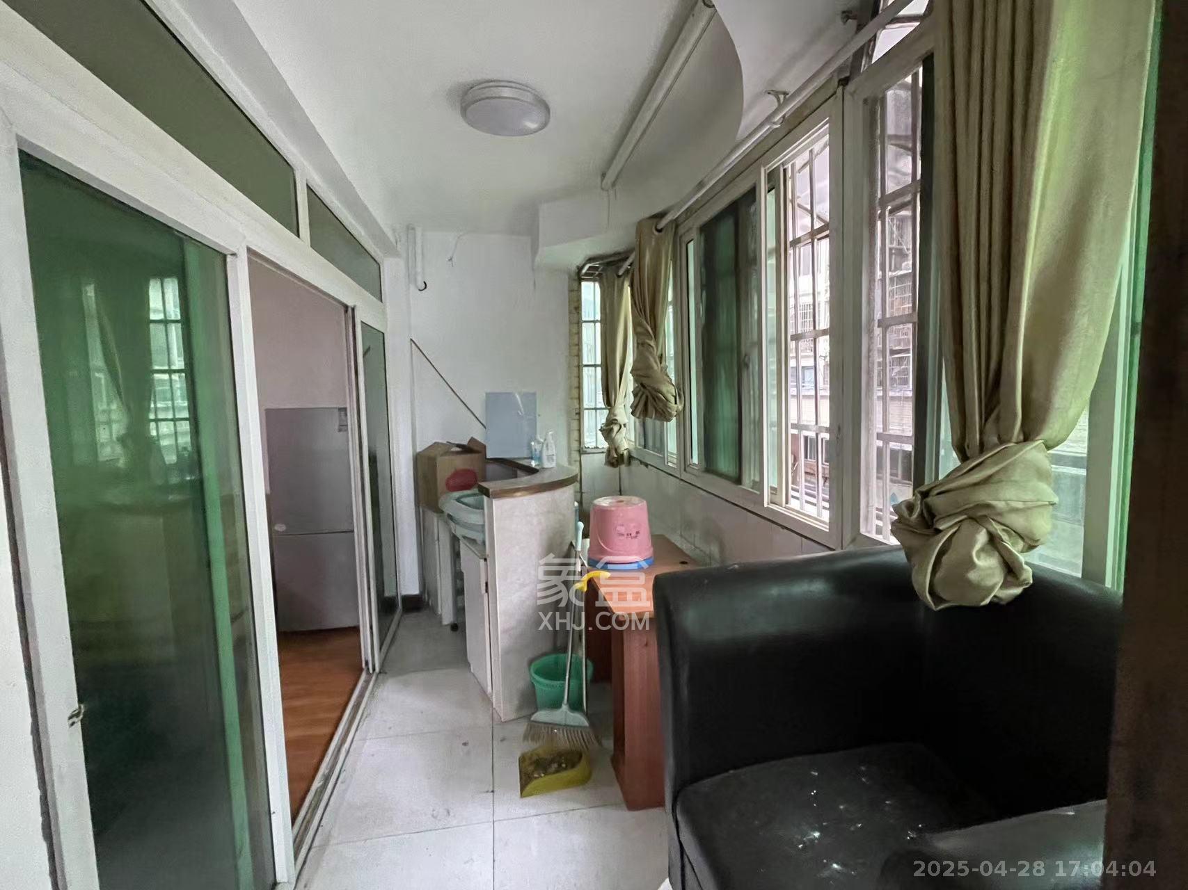 马王堆商贸城 3室2厅1卫 2300.0元/月 马王堆商贸城 3室2厅1卫 2300.0元/月室内图