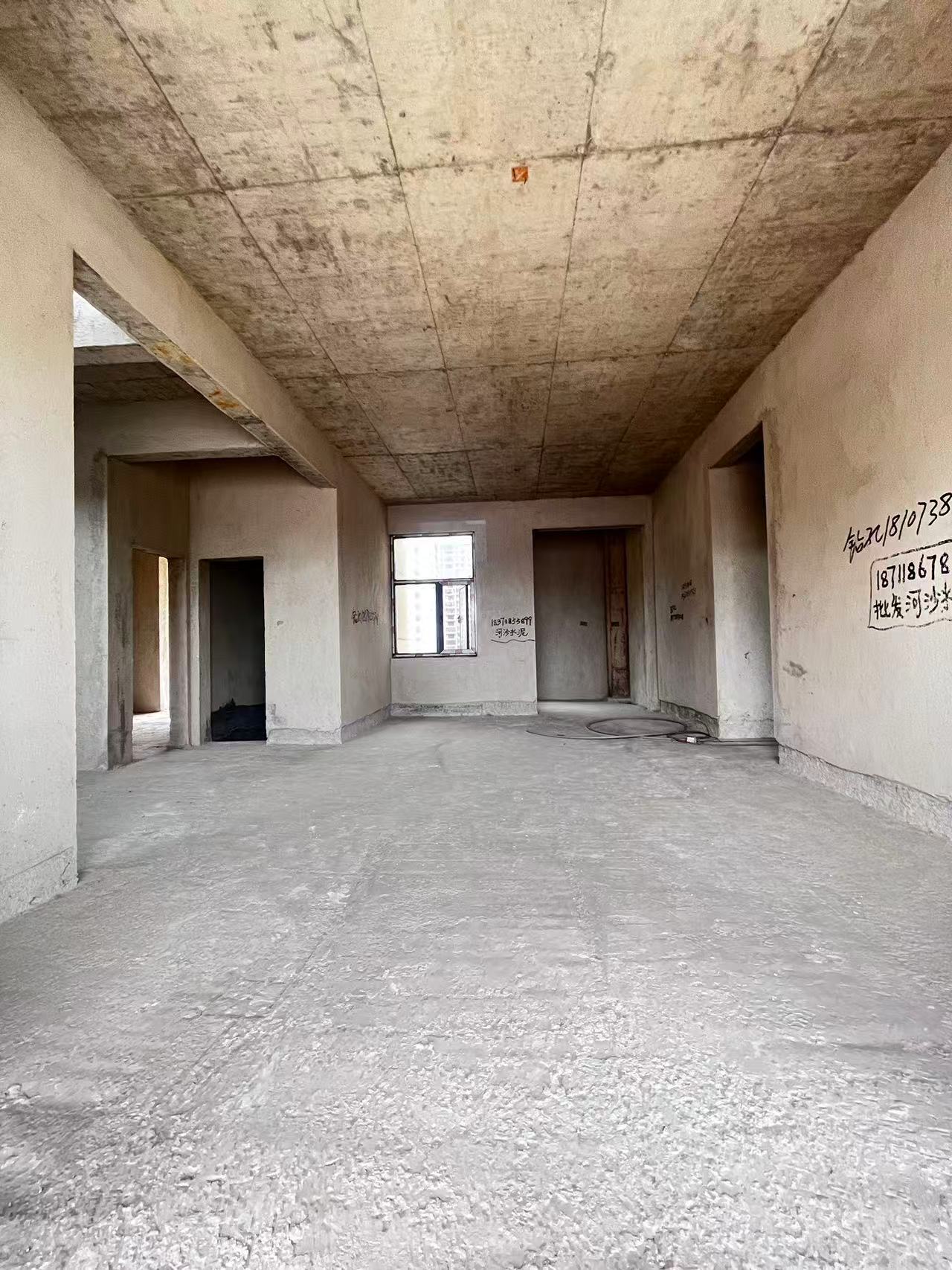 和睦家园  5室2厅3卫   66.80万