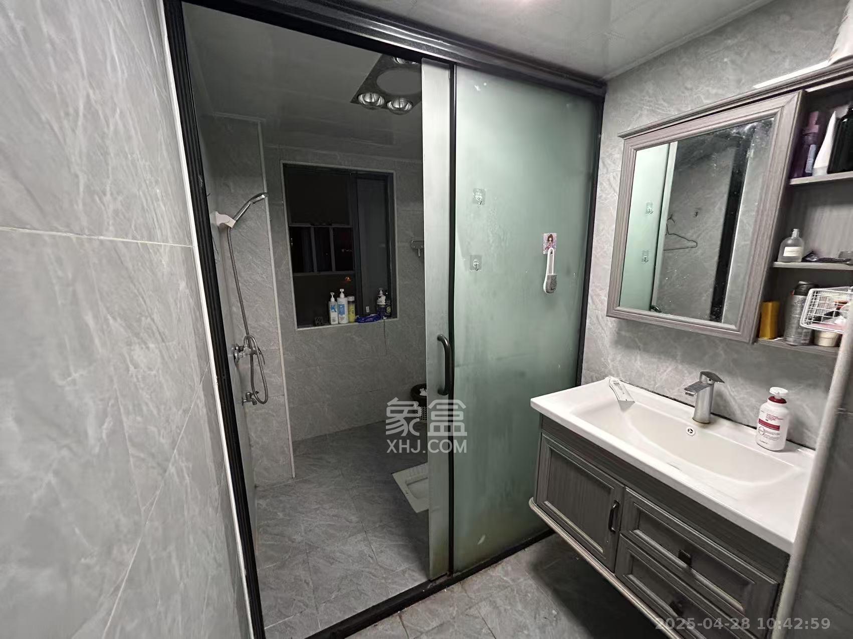 金南家园三期 1室1厅1卫 700.0元/月 金南家园三期 1室1厅1卫 700.0元/月室内图