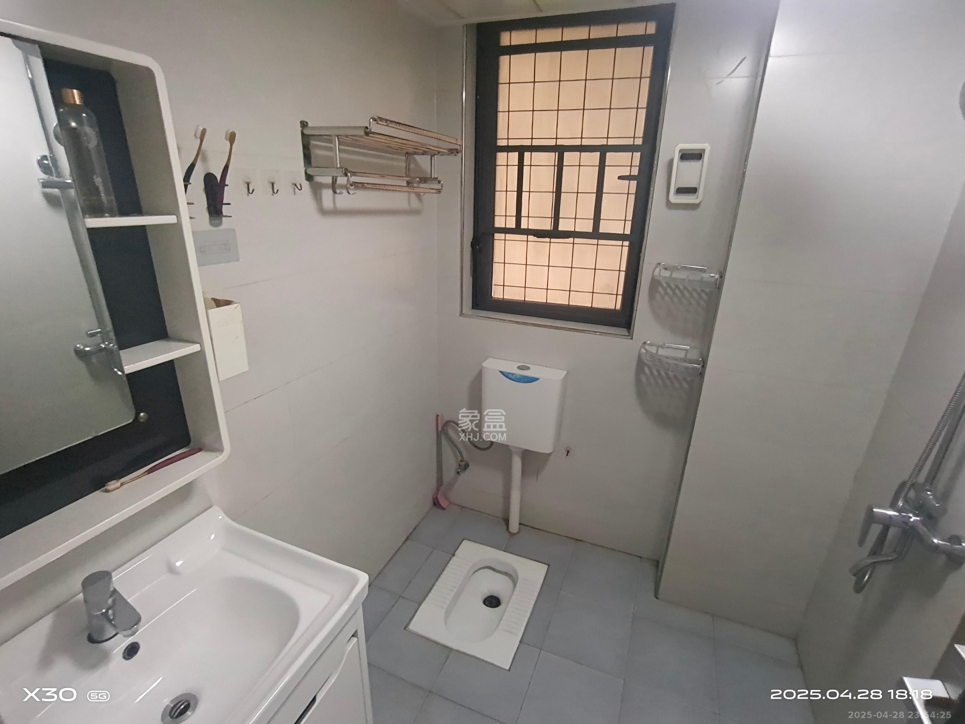 洋湖时代  1室1厅1卫    1500.0元/月 洋湖时代  1室1厅1卫    1500.0元/月室内图