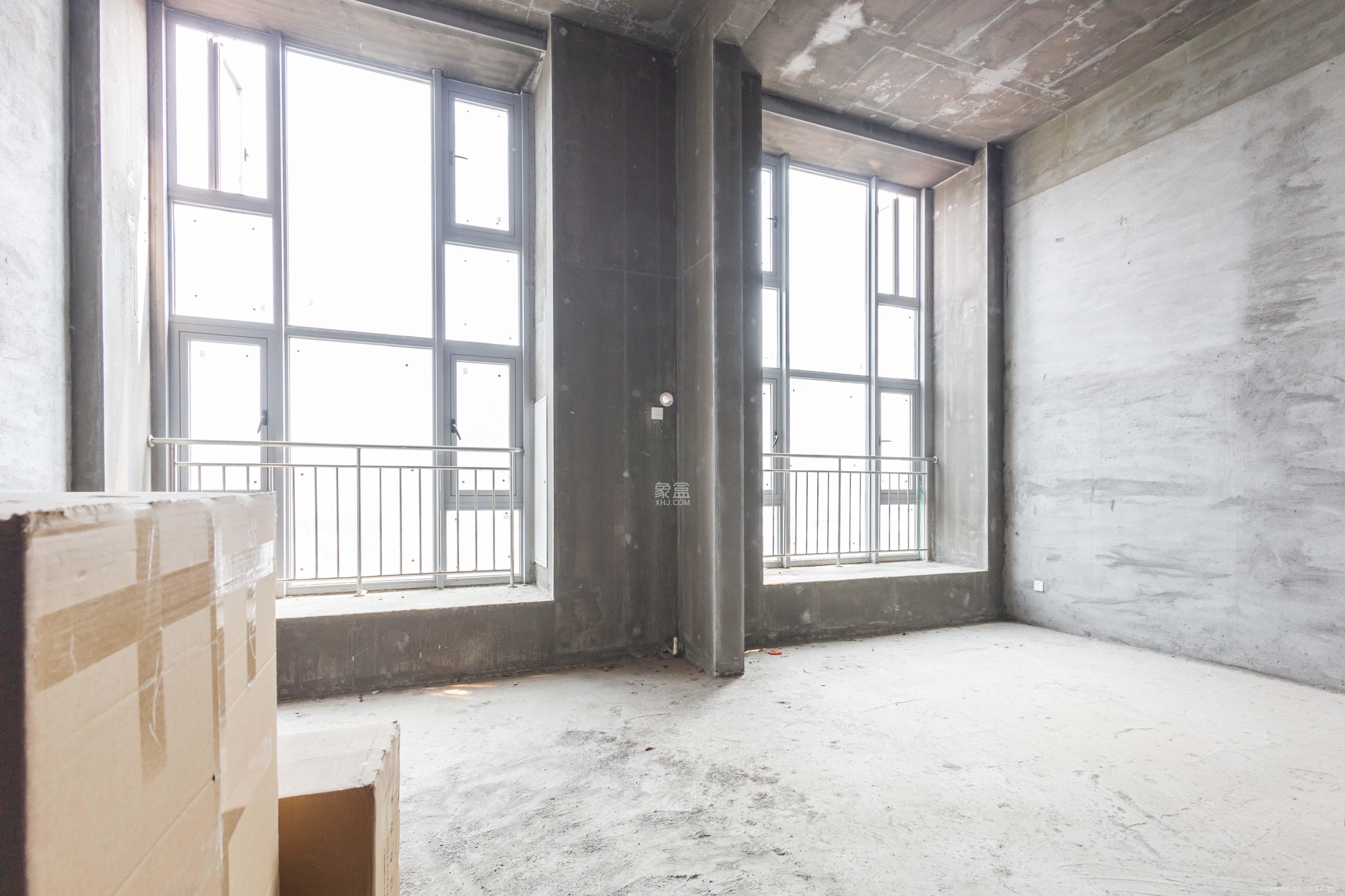 紫鑫中央广场(高铁新城)  4室2厅2卫    39.8万 紫鑫中央广场(高铁新城)  4室2厅2卫    39.8万客厅