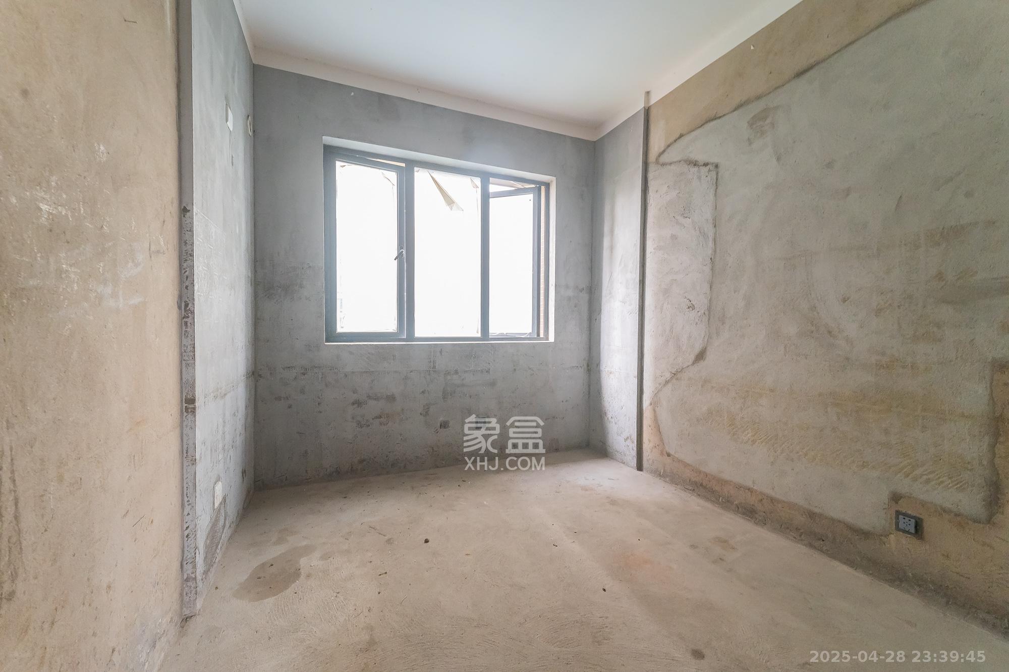 深业睿城  3室2厅1卫    90.0万 深业睿城  3室2厅1卫    90.0万其他