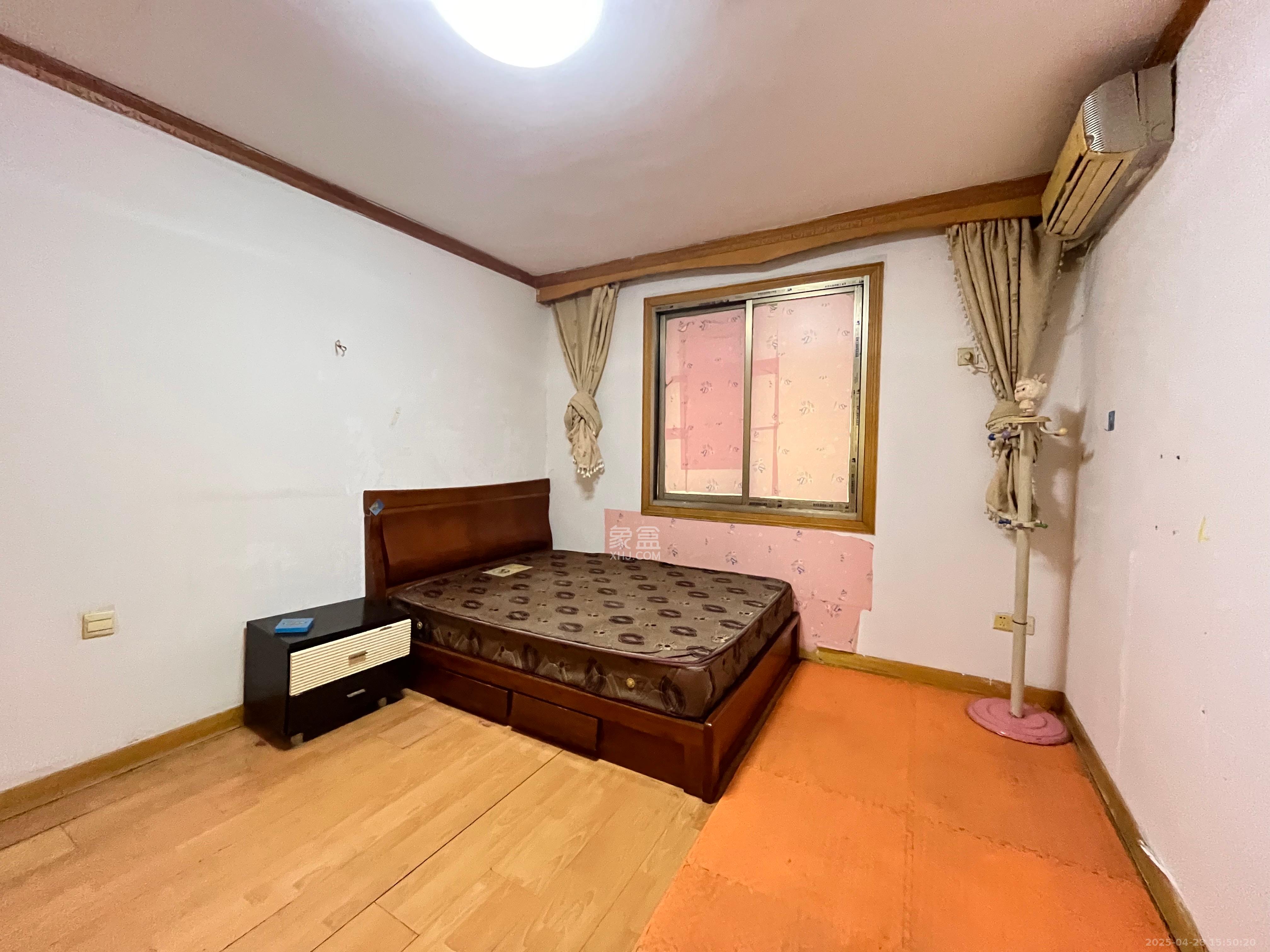 景芳苑  3室1厅1卫    1000.0元/月室内图