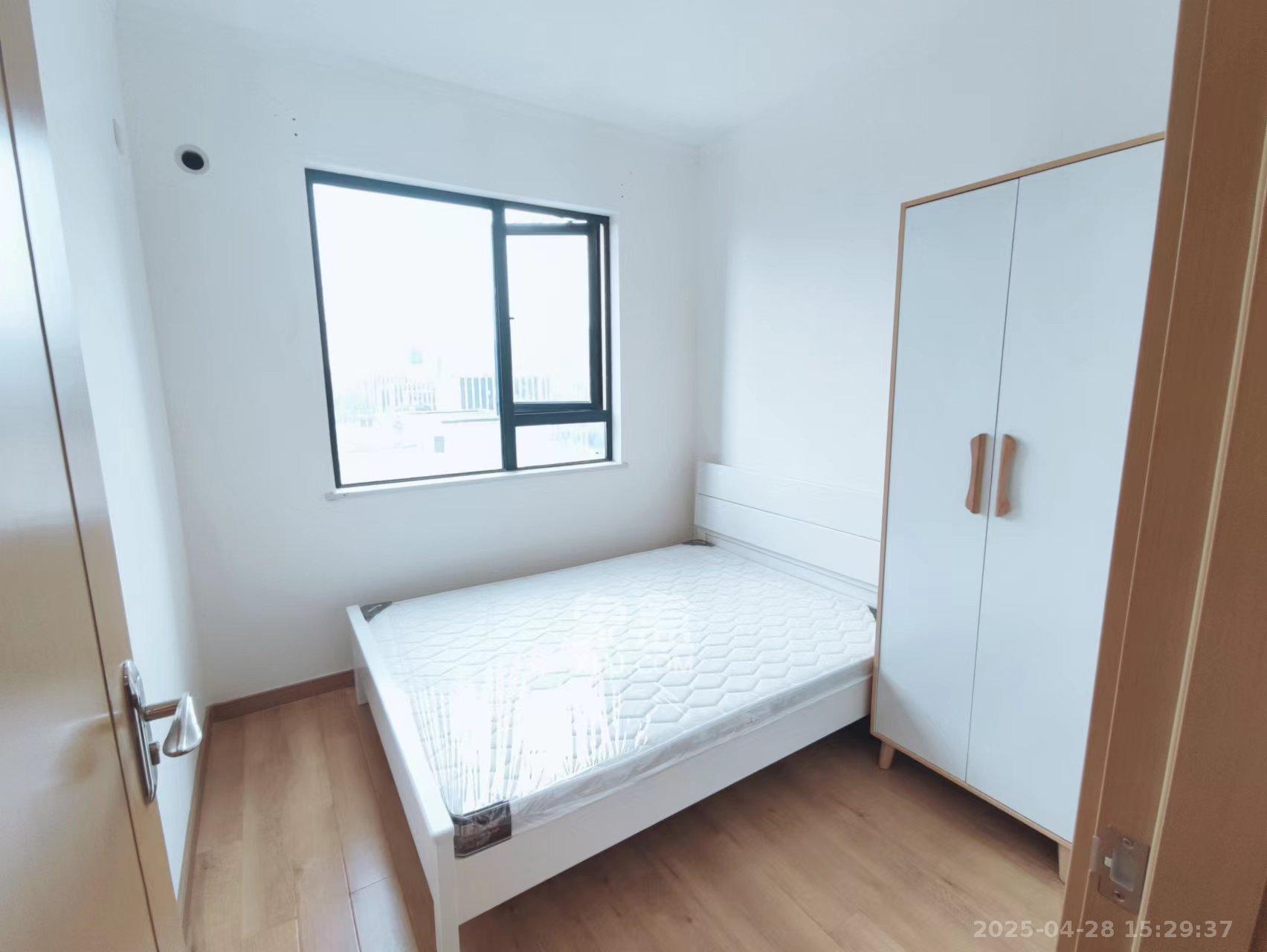 中建璟和城  3室2厅2卫   2400.00元/月室内图