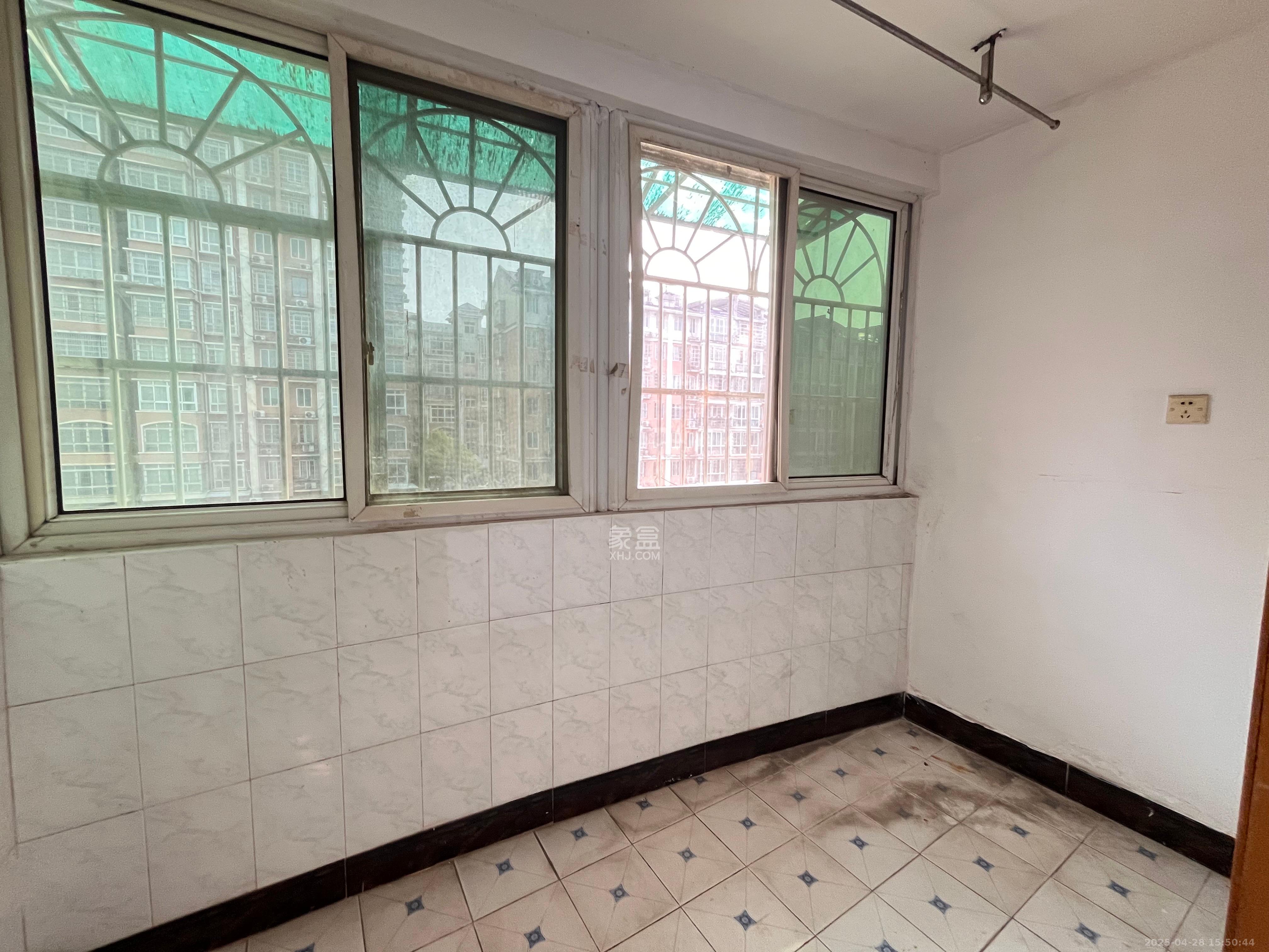 景芳苑  3室1厅1卫    1000.0元/月室内图