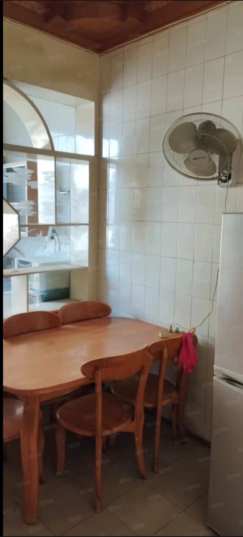 娄星区散盘 3室2厅2卫 48.8万 娄星区散盘 3室2厅2卫 48.8万客厅