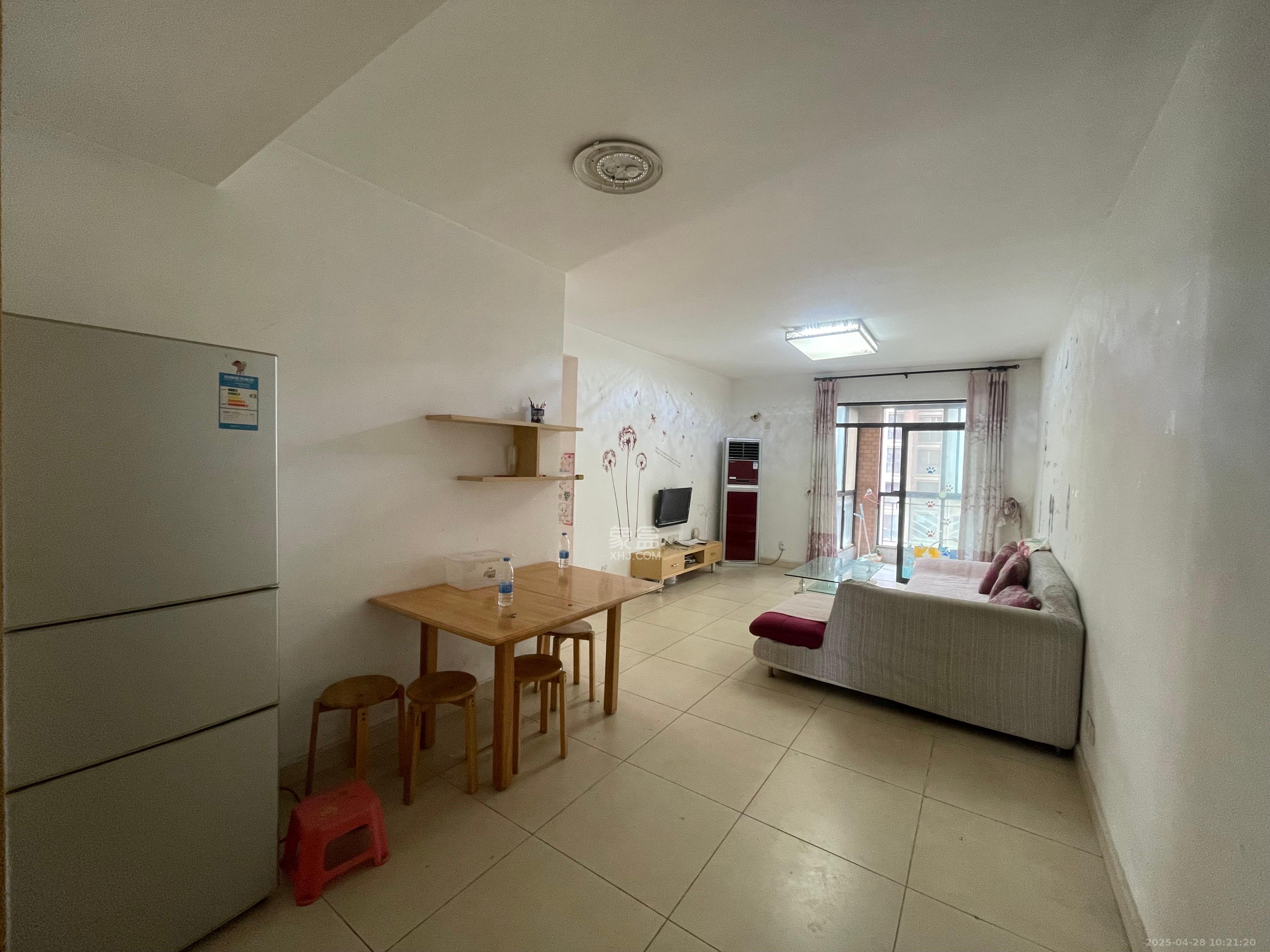 华润凤凰城一期 2室1厅1卫 1600.0元/月 华润凤凰城一期 2室1厅1卫 1600.0元/月室内图