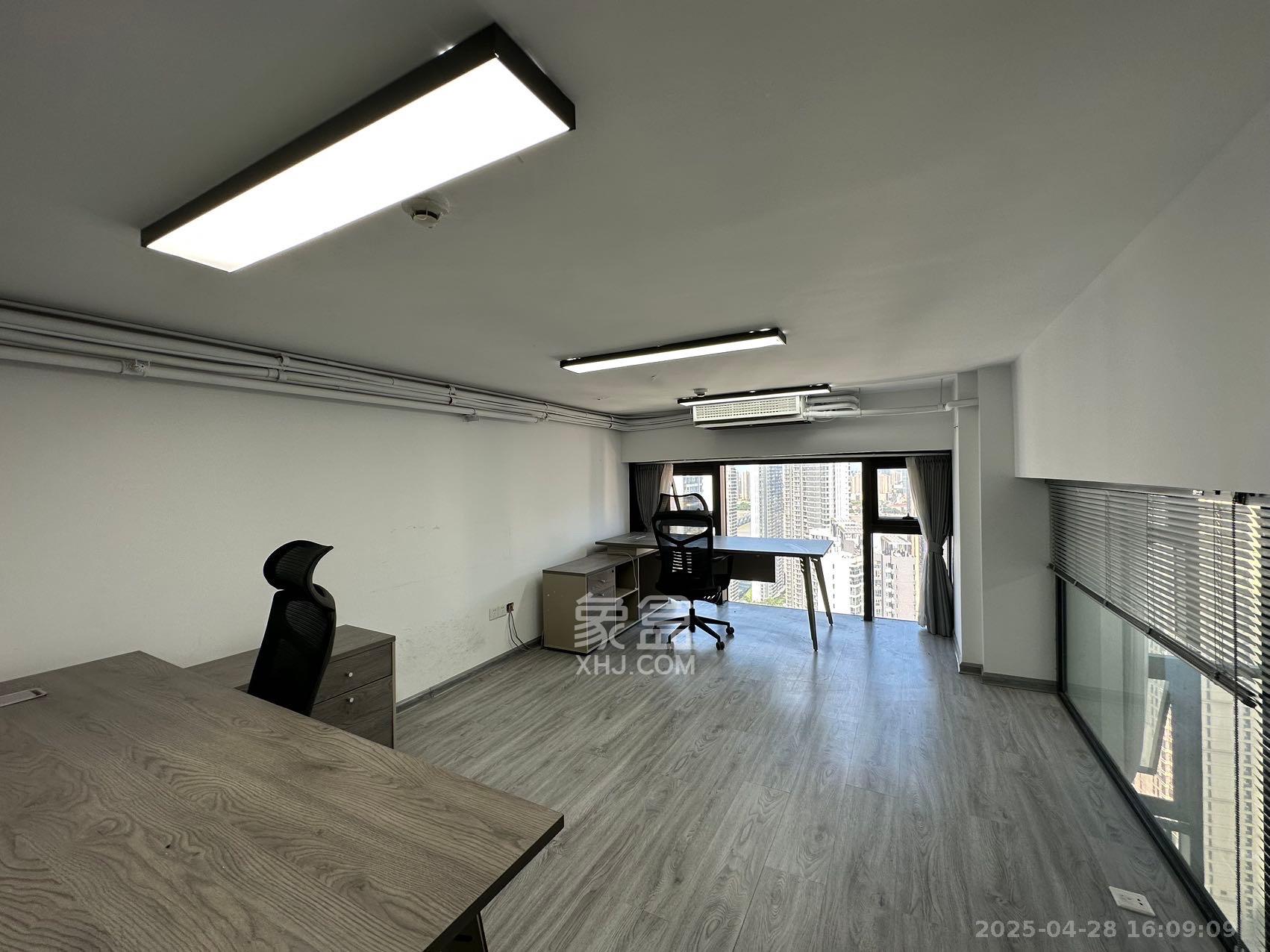 中一鲲出(鲲鹏府) 4室2厅0卫 14000.0元/月 中一鲲出(鲲鹏府) 4室2厅0卫 14000.0元/月室内图