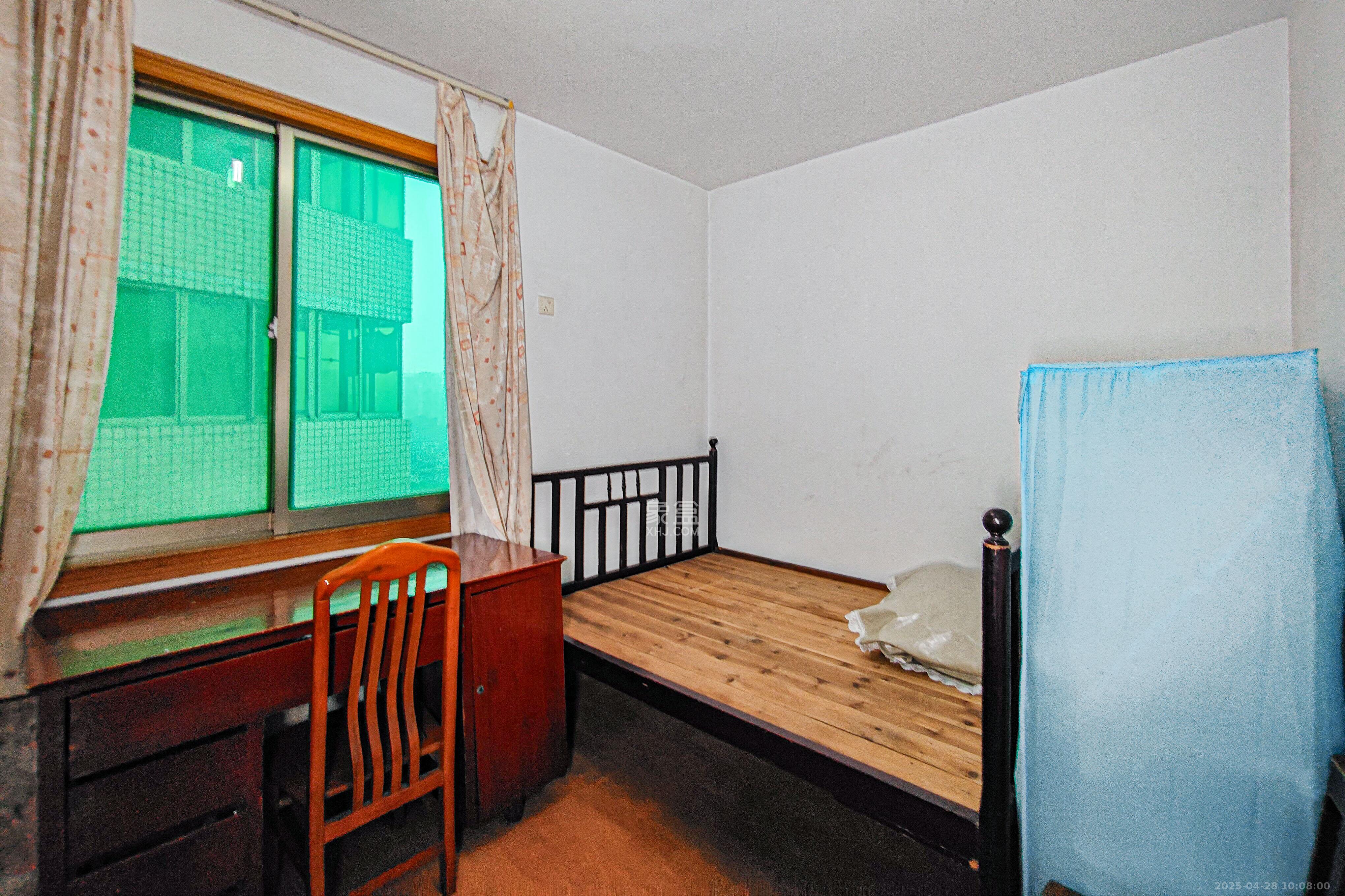 湘农桥社区  3室2厅2卫    136.0万 湘农桥社区  3室2厅2卫    136.0万卧室