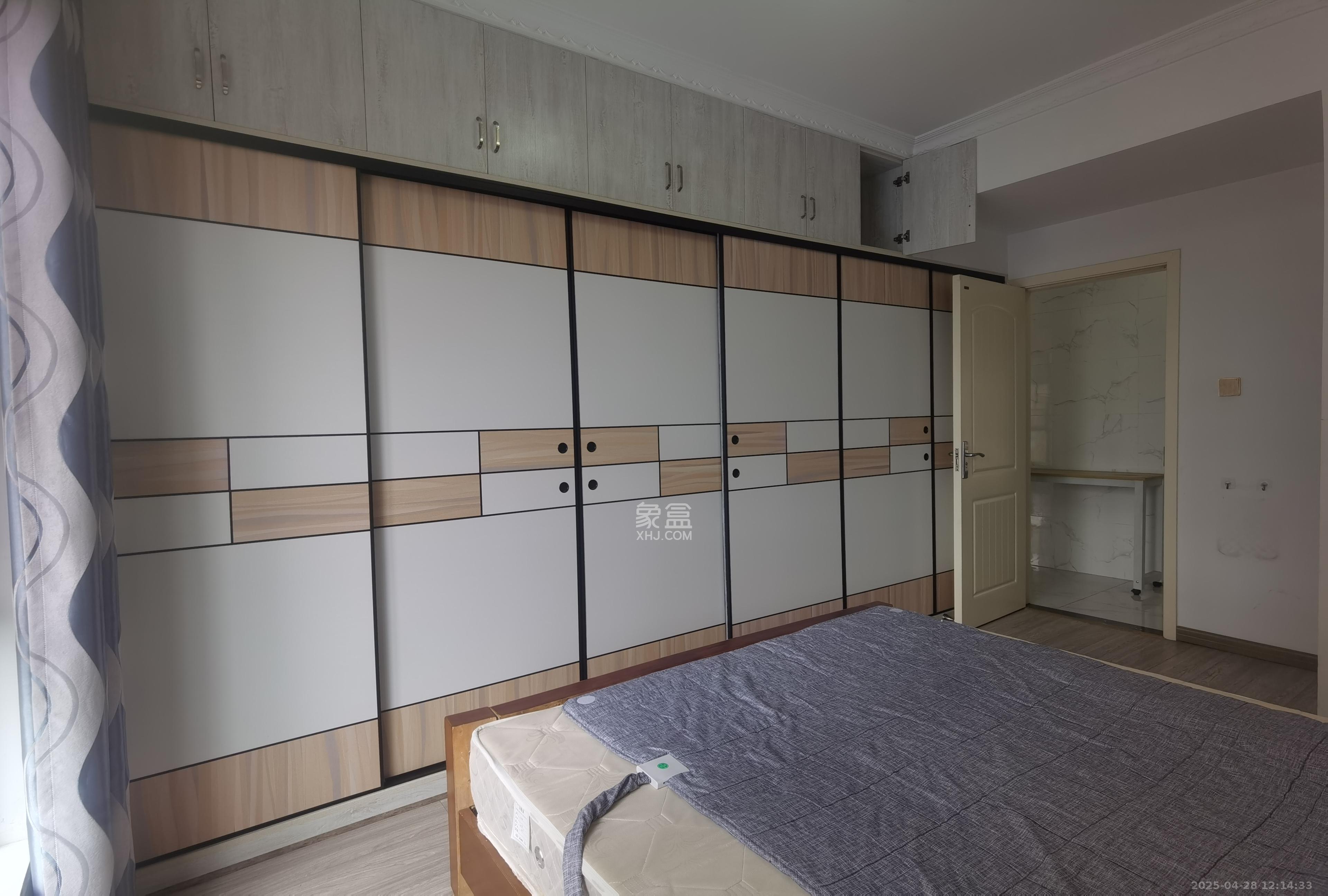 东宜兰园 3室2厅2卫 2500.0元/月 东宜兰园 3室2厅2卫 2500.0元/月室内图