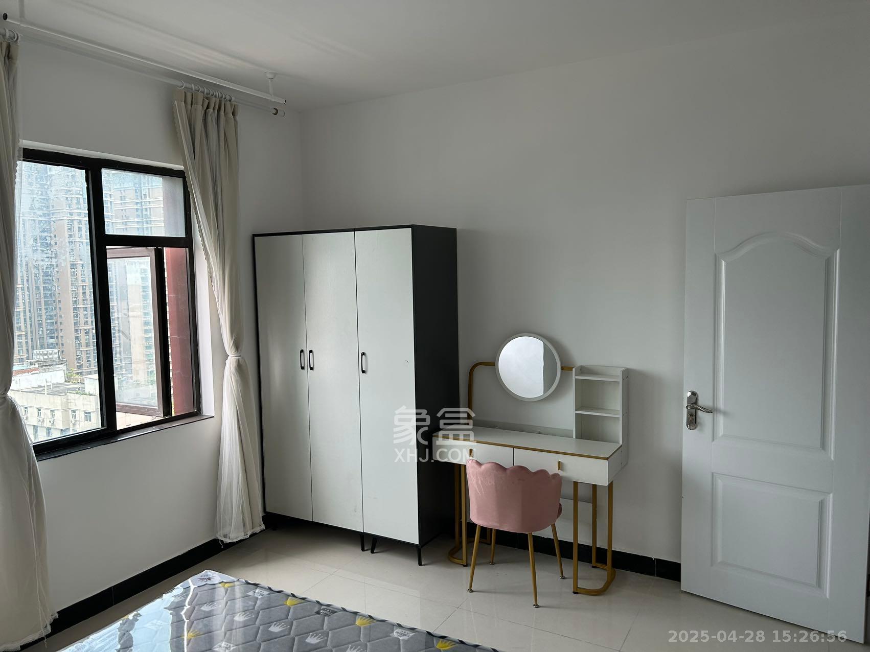 越界(天佑国际大厦) 1室0厅0卫 2080.0元/月 越界(天佑国际大厦) 1室0厅0卫 2080.0元/月室内图