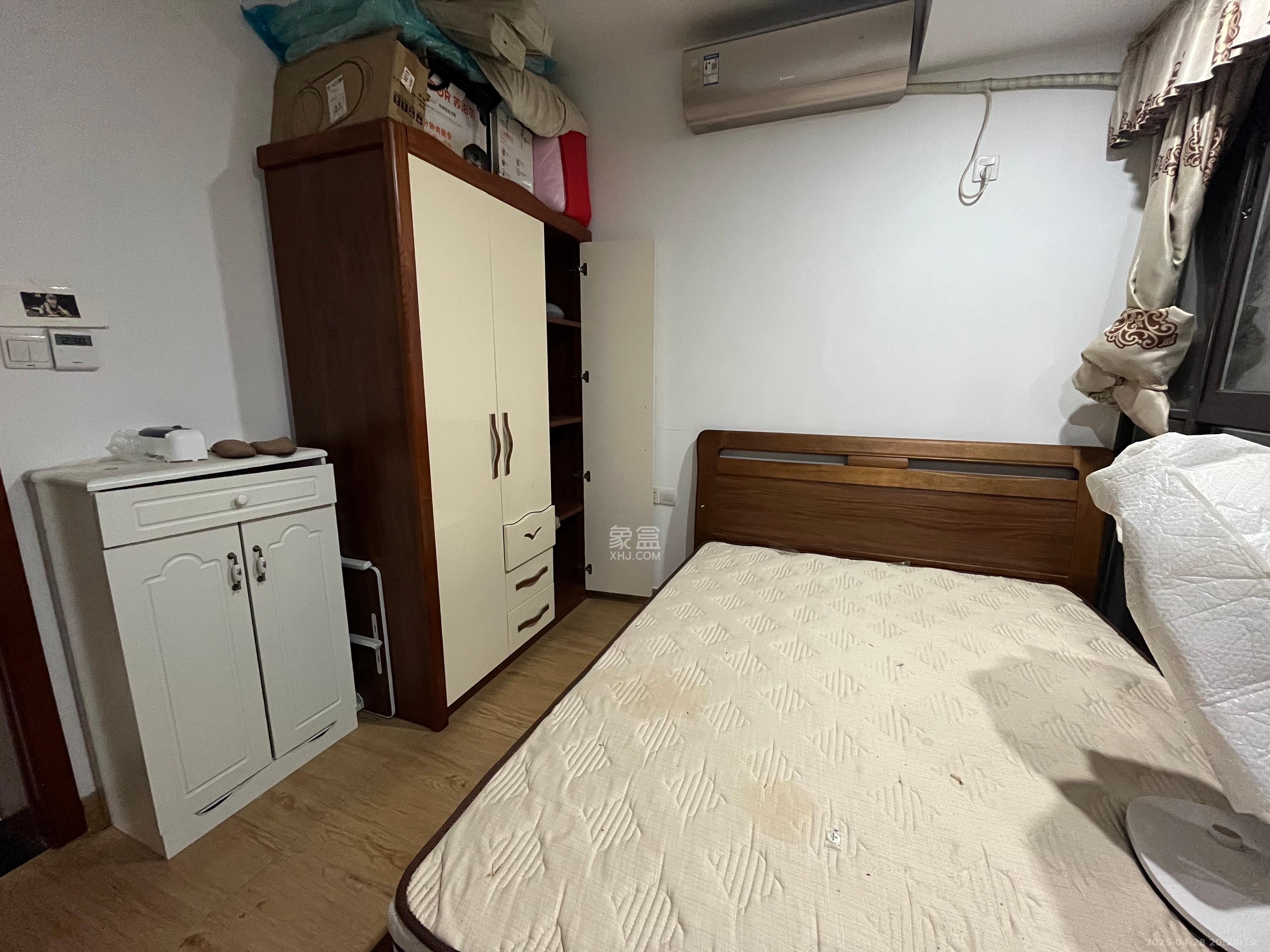 世茂铂翠湾二期  3室2厅1卫   3200.00元/月室内图
