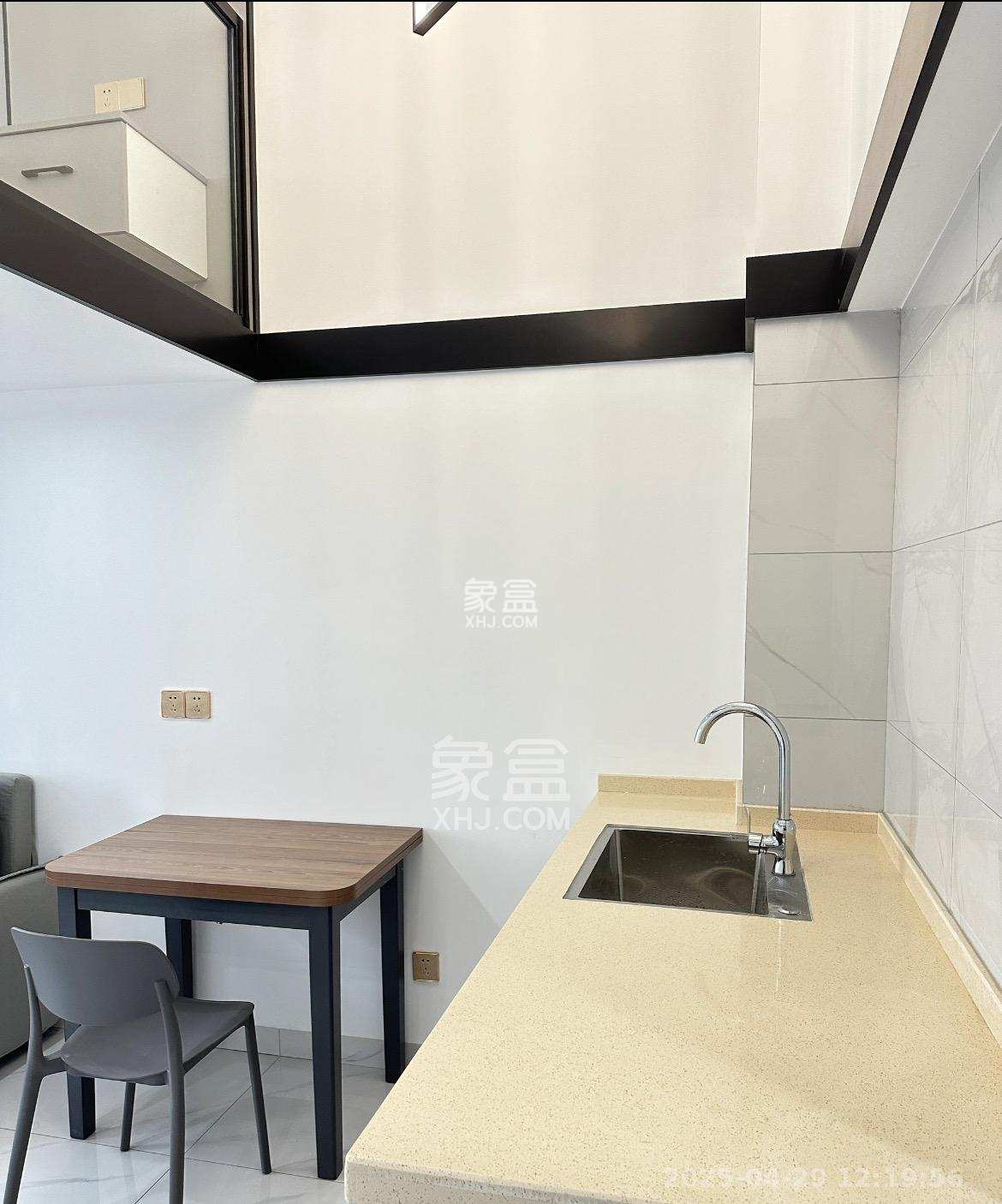 金茂建发泊悦 2室1厅1卫 1900.0元/月 金茂建发泊悦 2室1厅1卫 1900.0元/月室内图