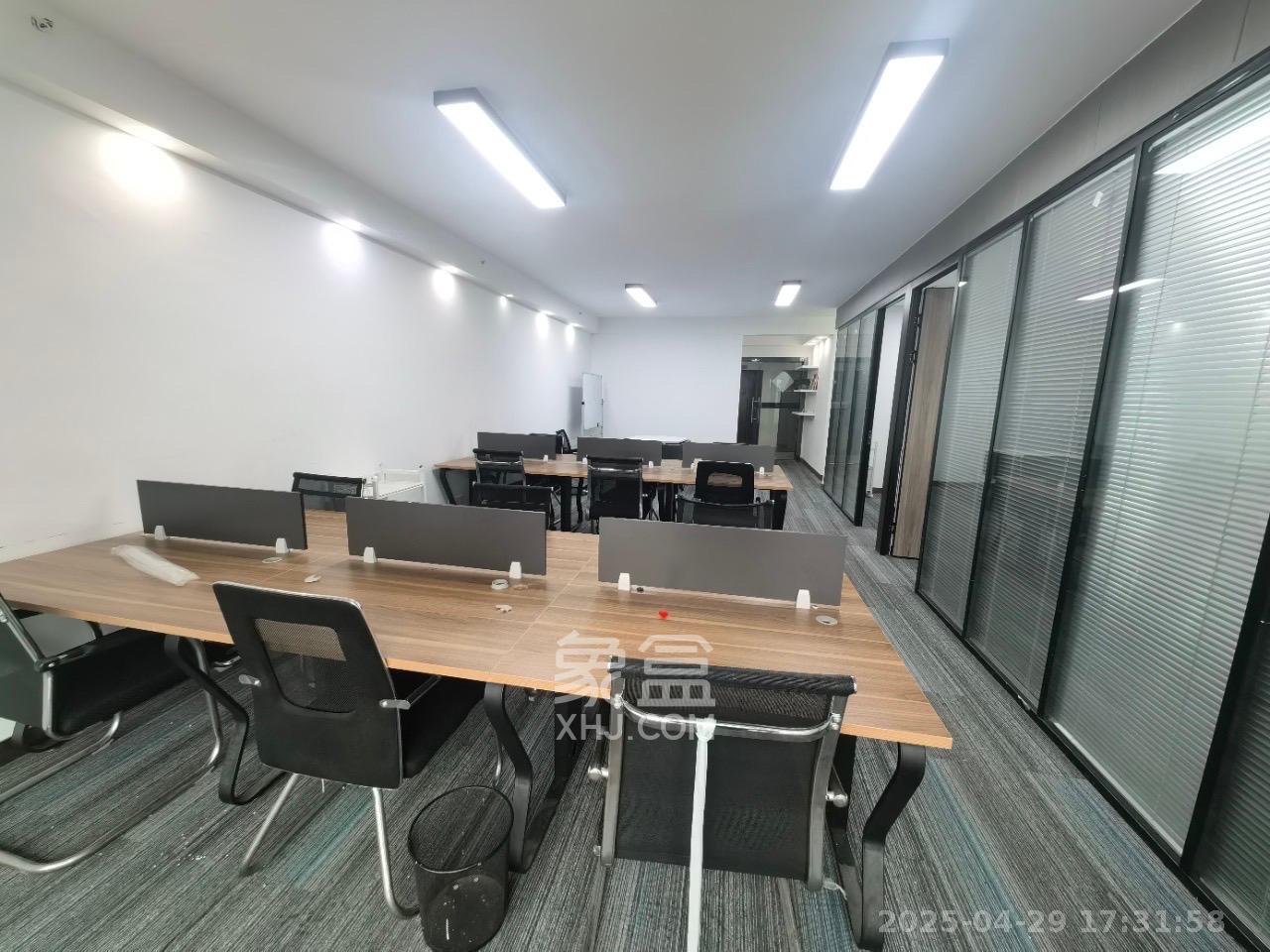 人瑞潇湘国际  1室1厅1卫   5200.00元/月室内图
