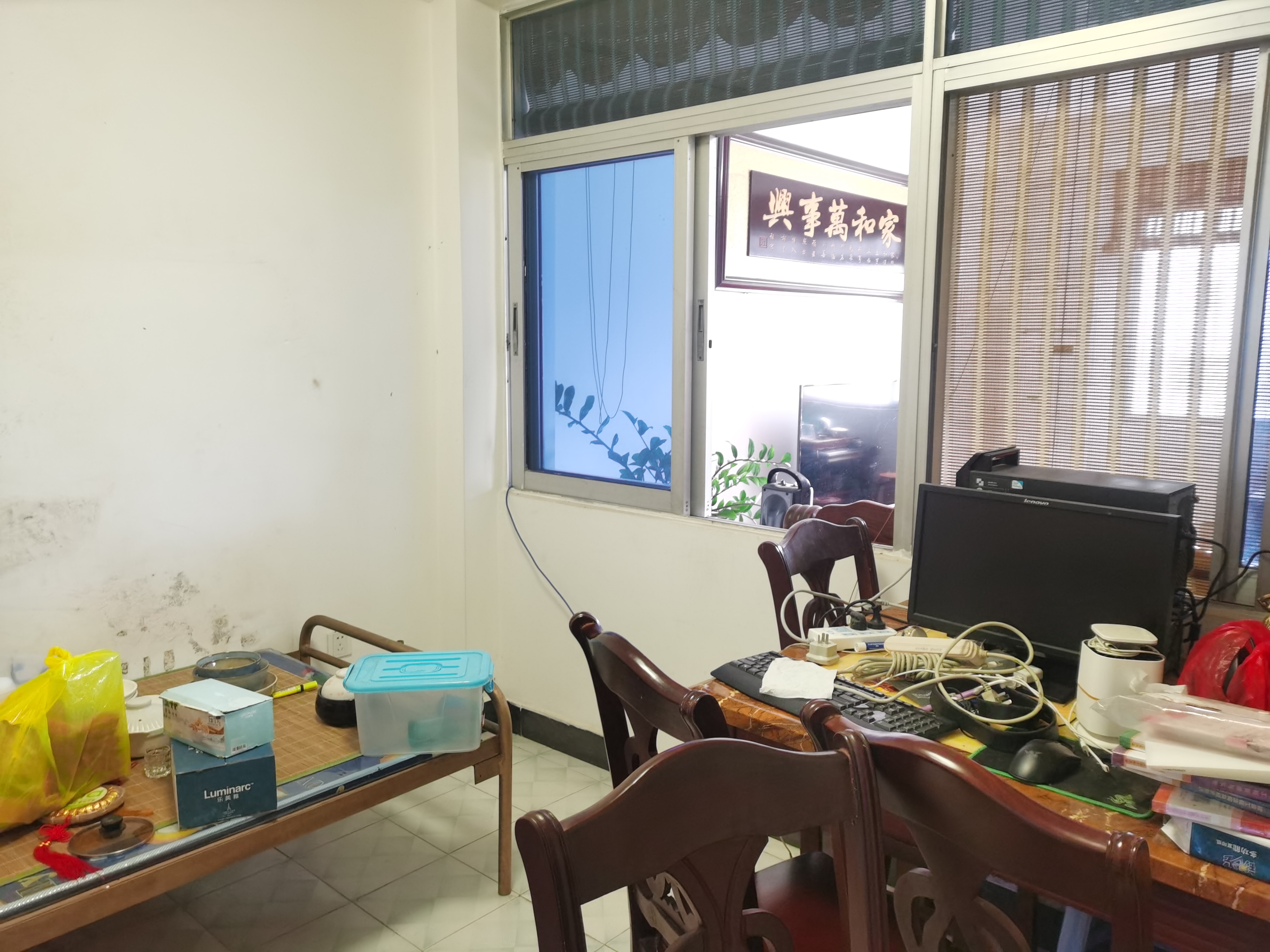 民源小区 3室2厅1卫 2000.0元/月 民源小区 3室2厅1卫 2000.0元/月室内图