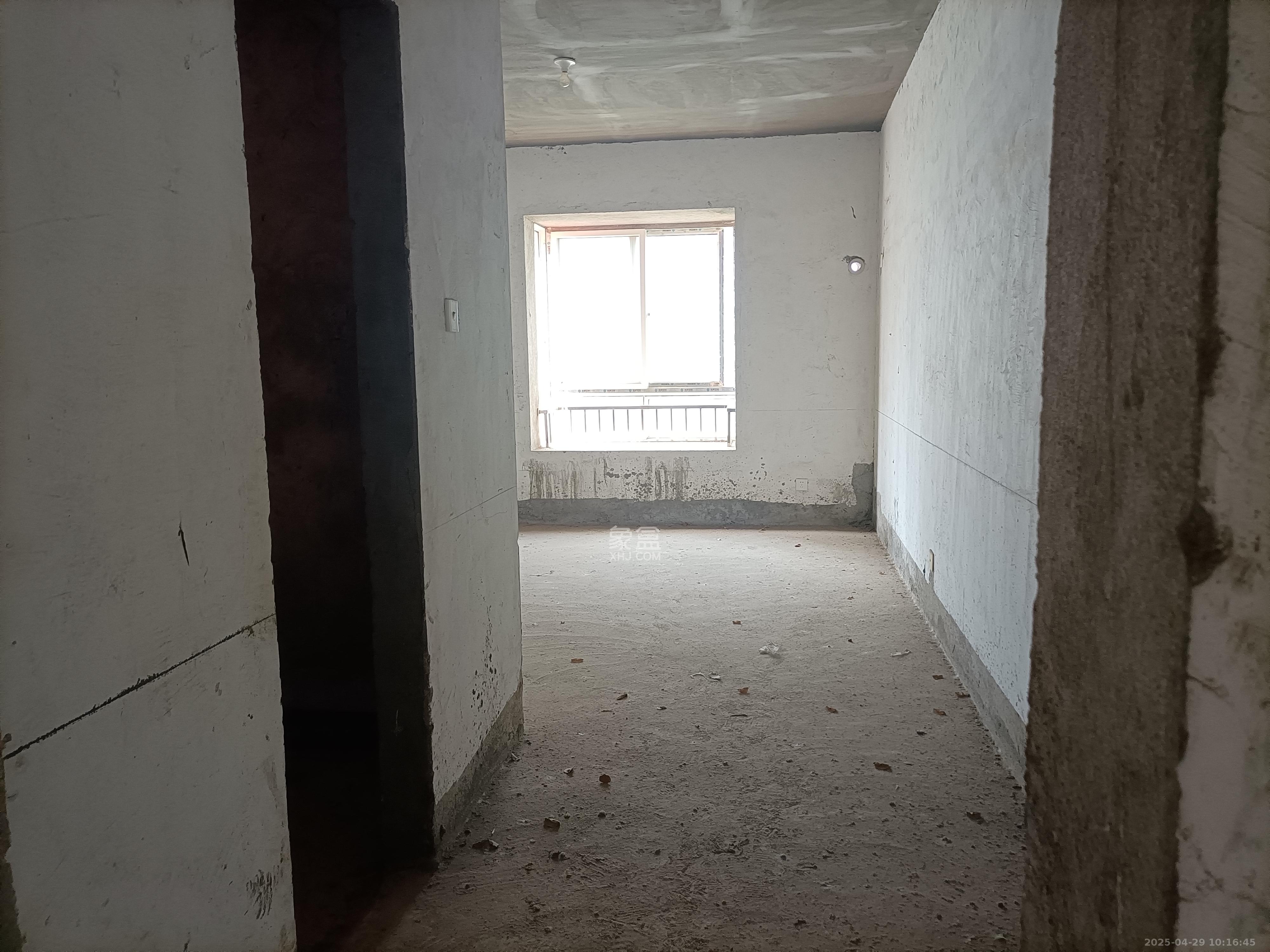 友谊嘉园  4室2厅2卫    1600.0元/月 友谊嘉园  4室2厅2卫    1600.0元/月室内图