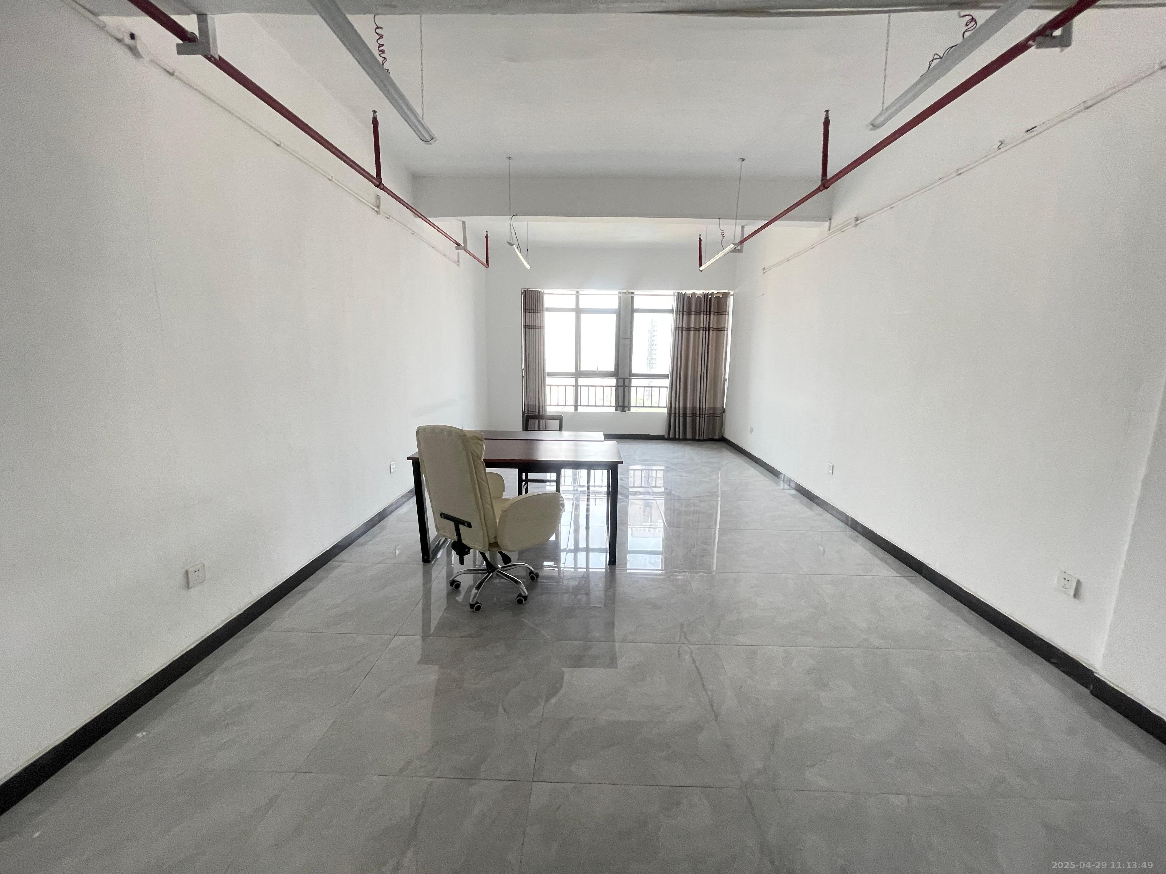 大财门公寓 1室1厅1卫 1700.0元/月 大财门公寓 1室1厅1卫 1700.0元/月室内图