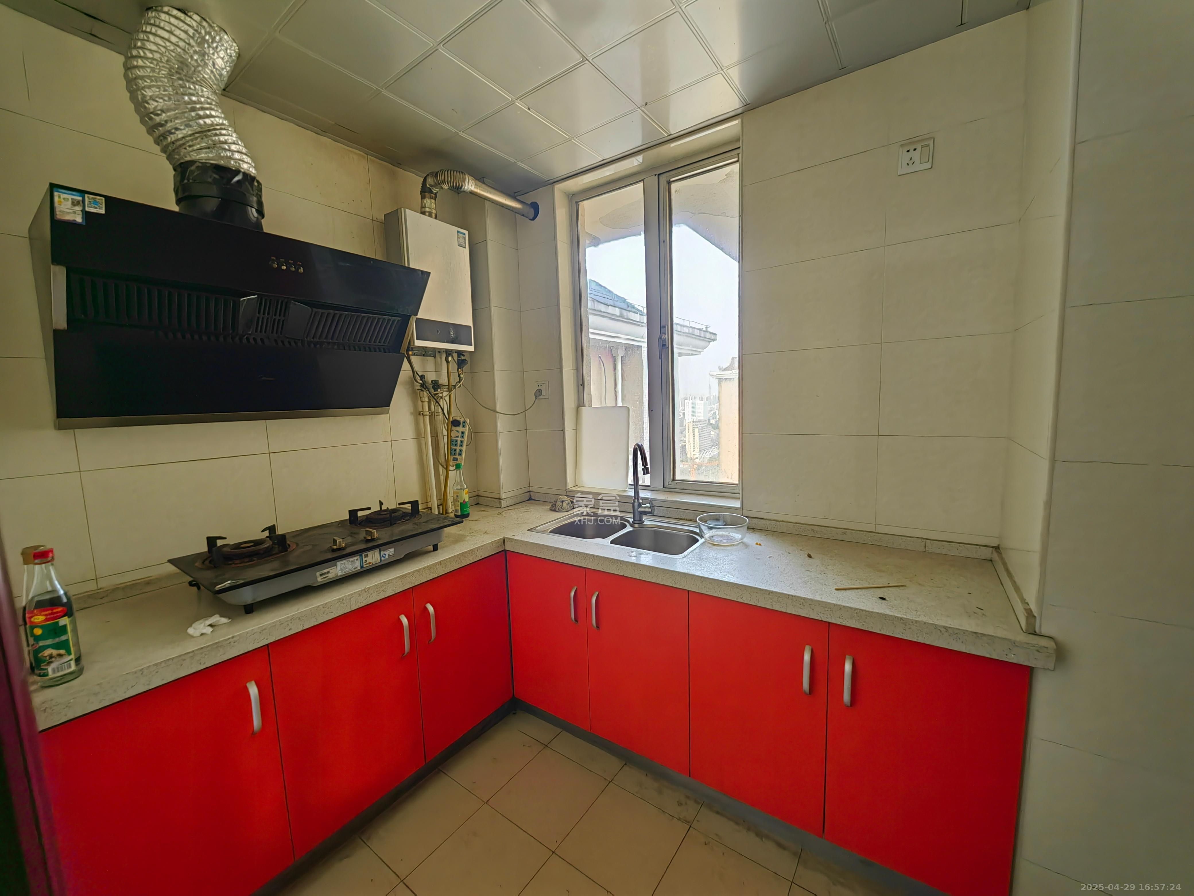 恒广国际景园一二区  2室2厅1卫    1800.0元/月 恒广国际景园一二区  2室2厅1卫    1800.0元/月