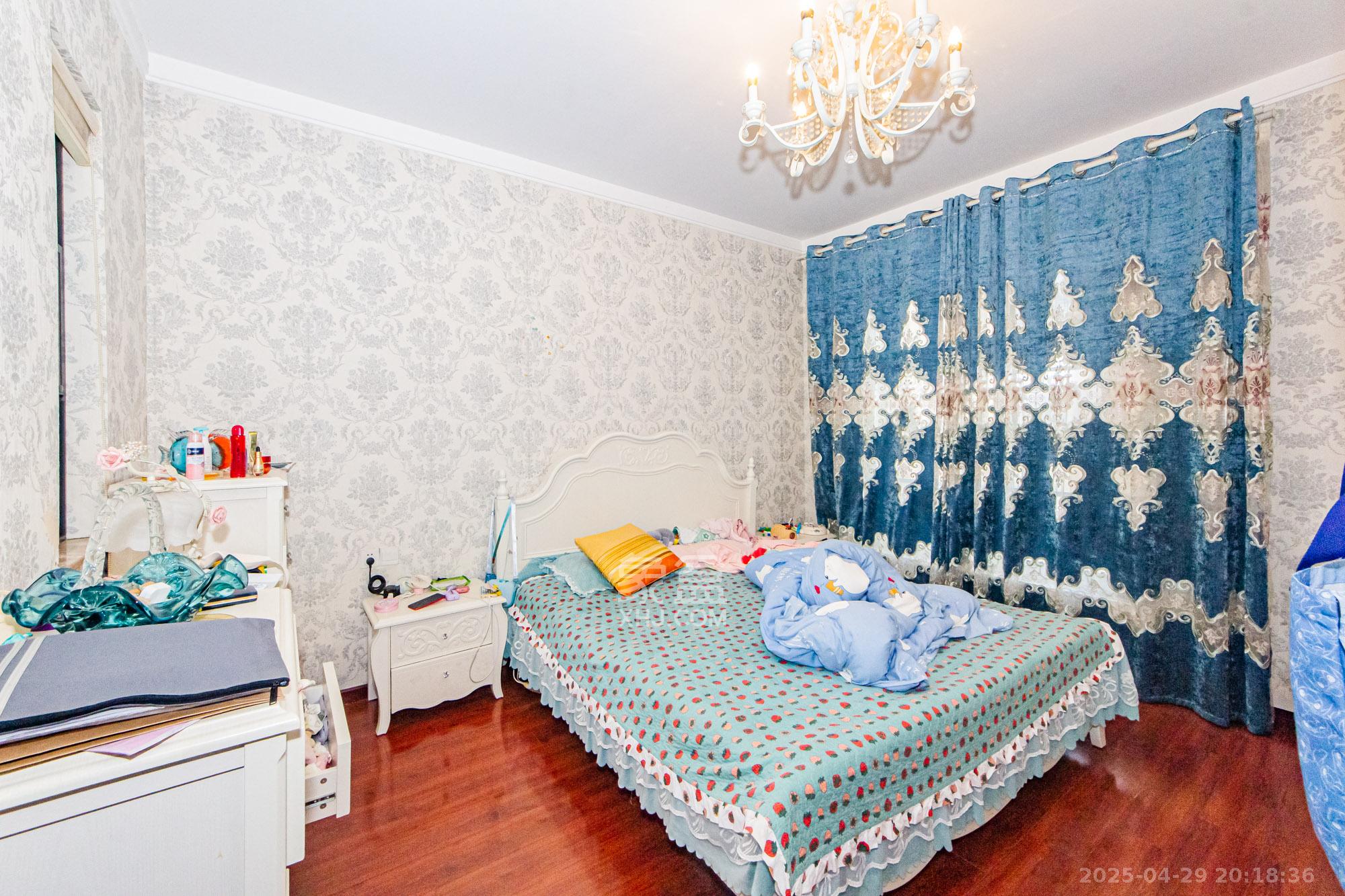 珠江郦城薰衣道  4室2厅2卫    143.0万 珠江郦城薰衣道  4室2厅2卫    143.0万卧室